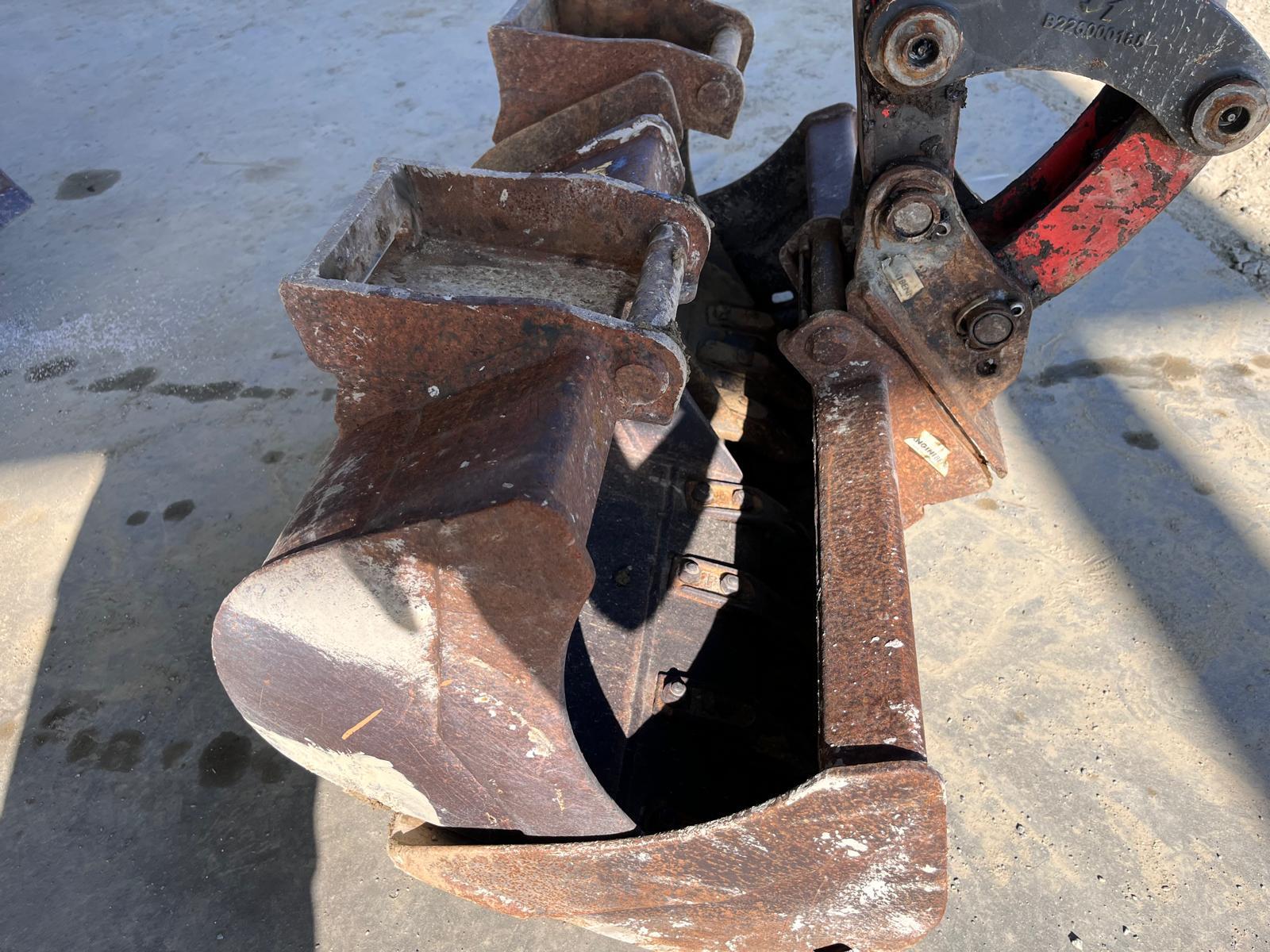 EUROCOMACH ES 180 SR