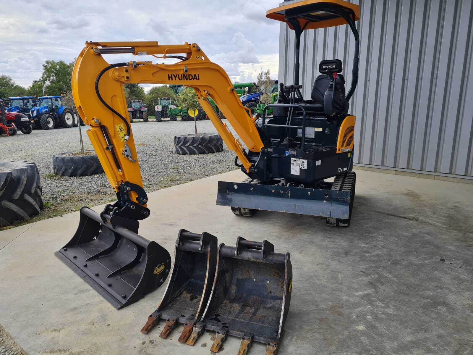 HYUNDAI ROBEX 17Z-9A