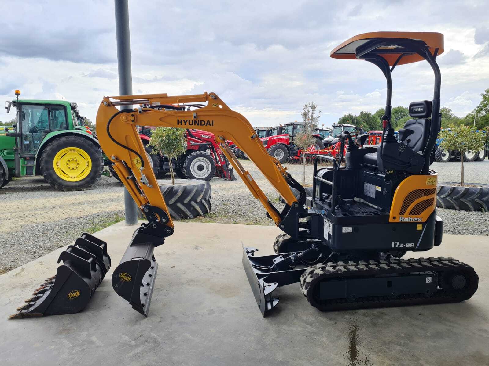 HYUNDAI ROBEX 17Z-9A