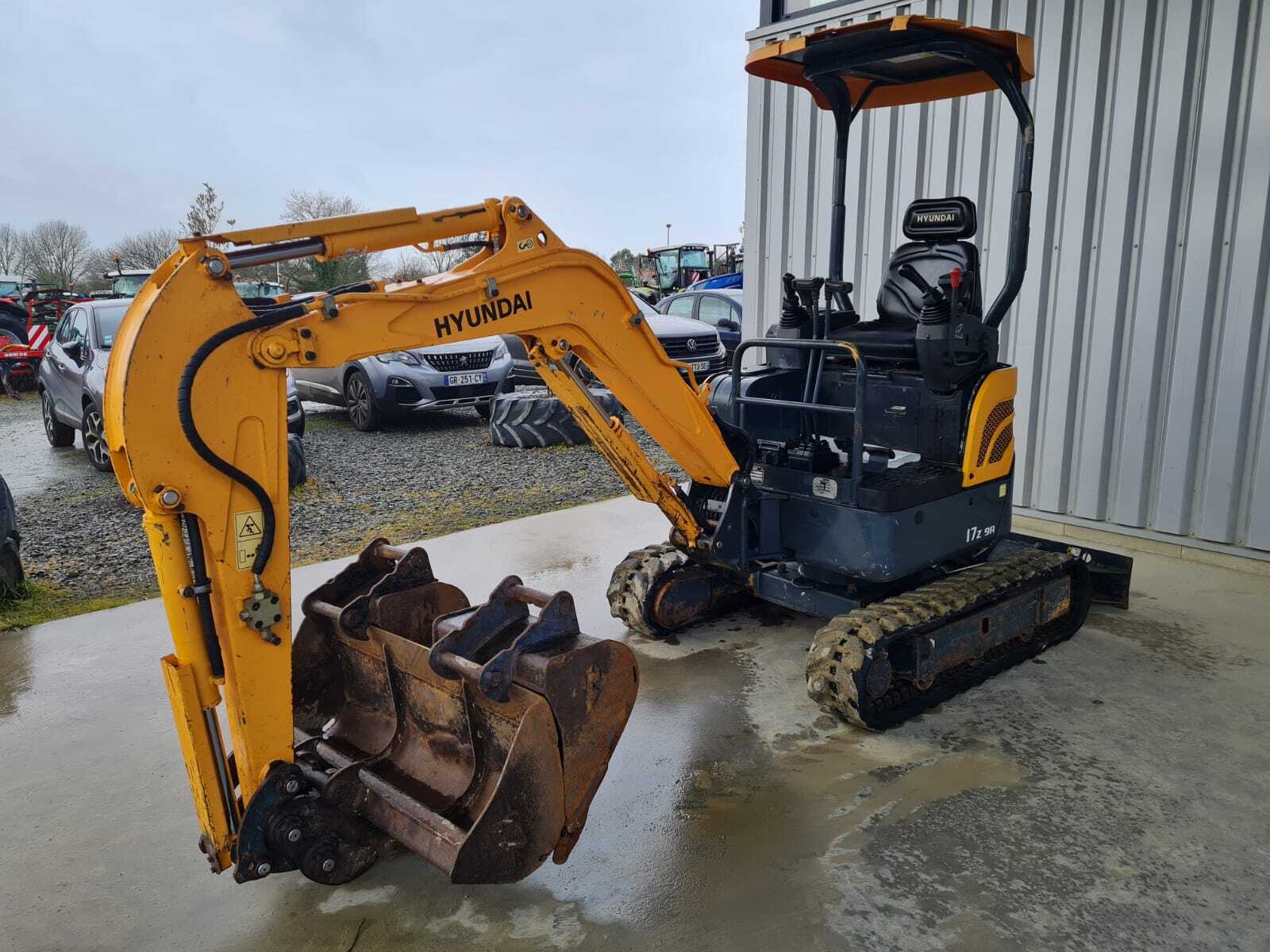 HYUNDAI ROBEX 17Z-9A