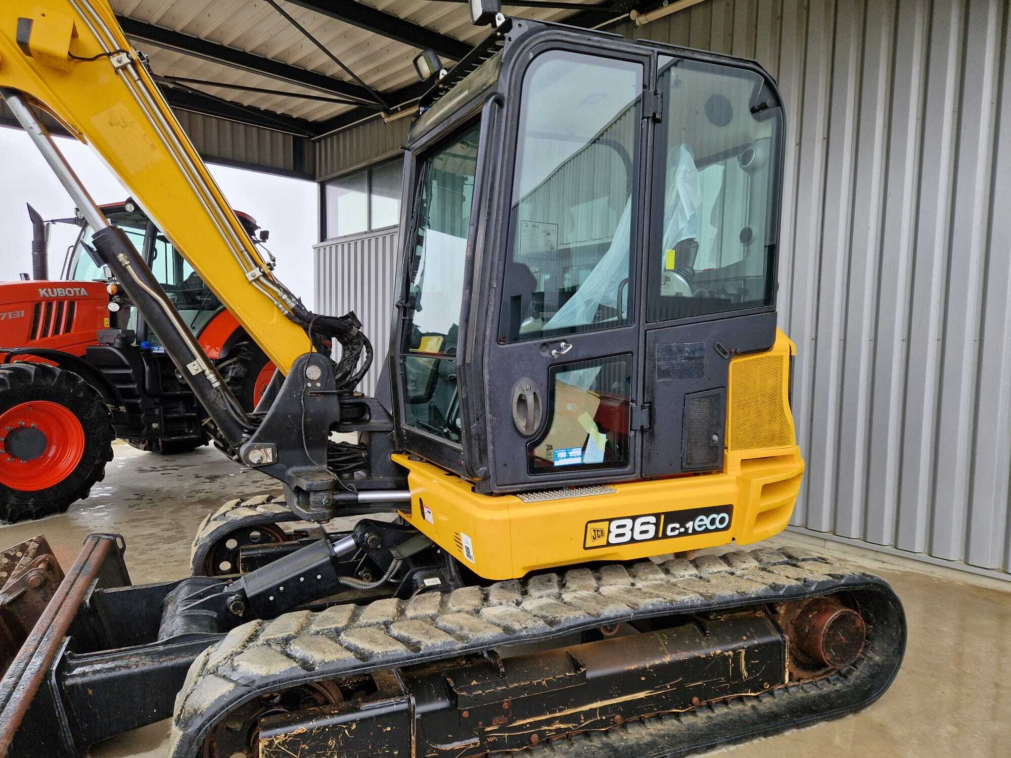 JCB 86C-1