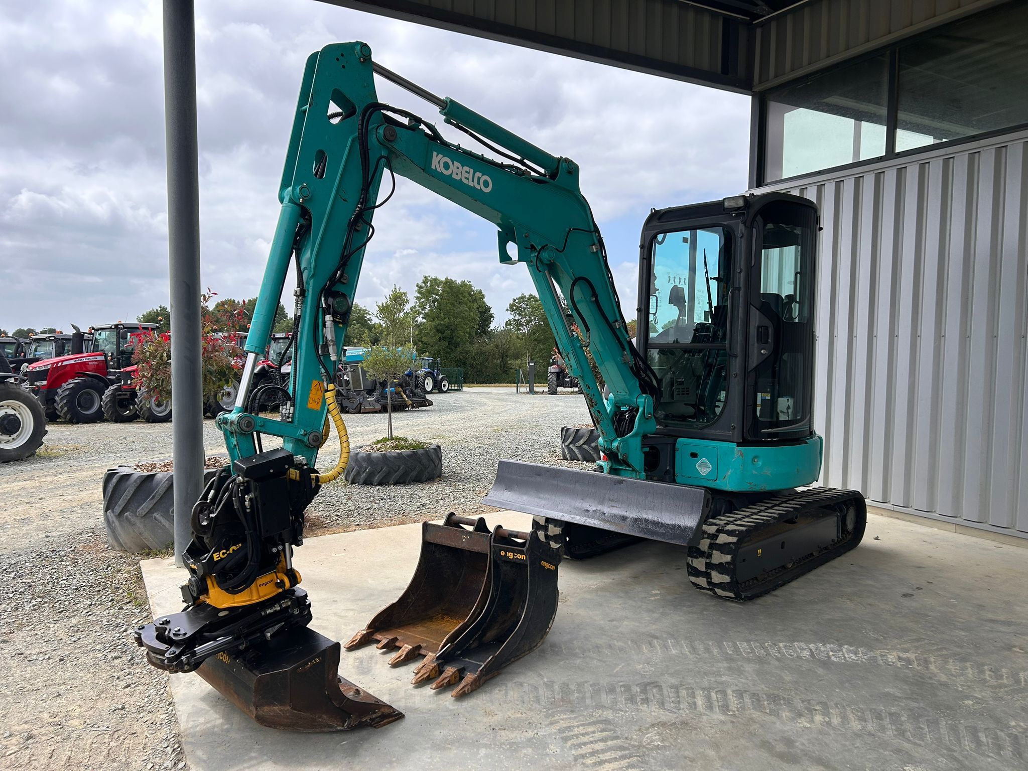 KOBELCO SK30SR2 + ENGCON