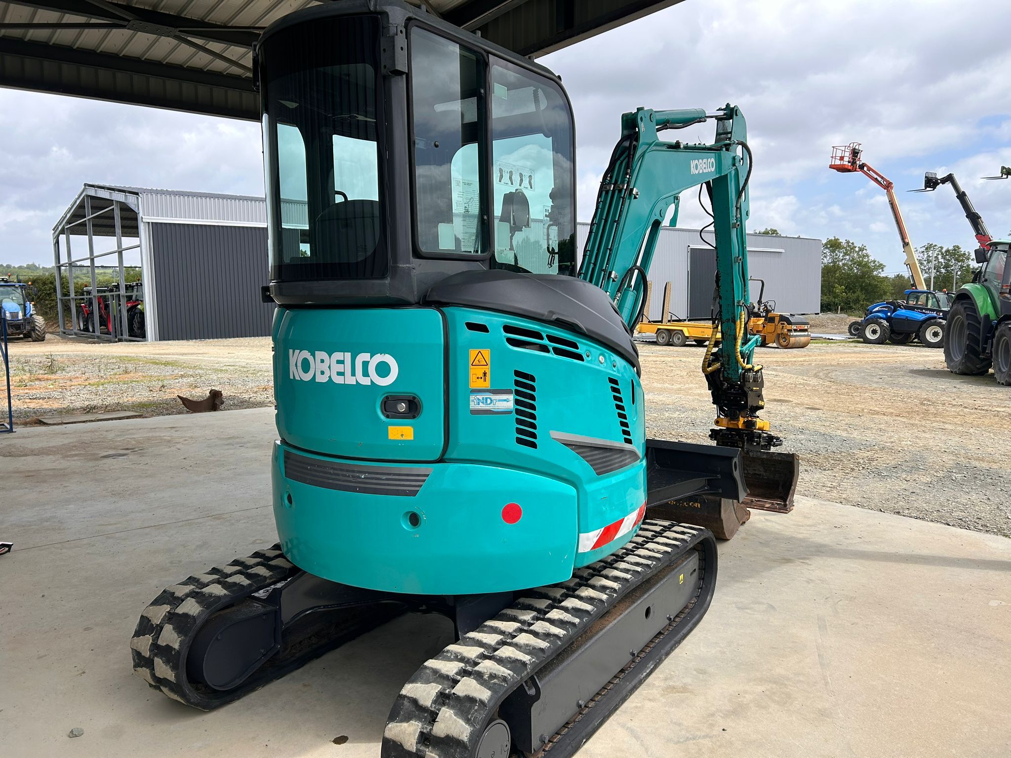 KOBELCO SK30SR2 + ENGCON
