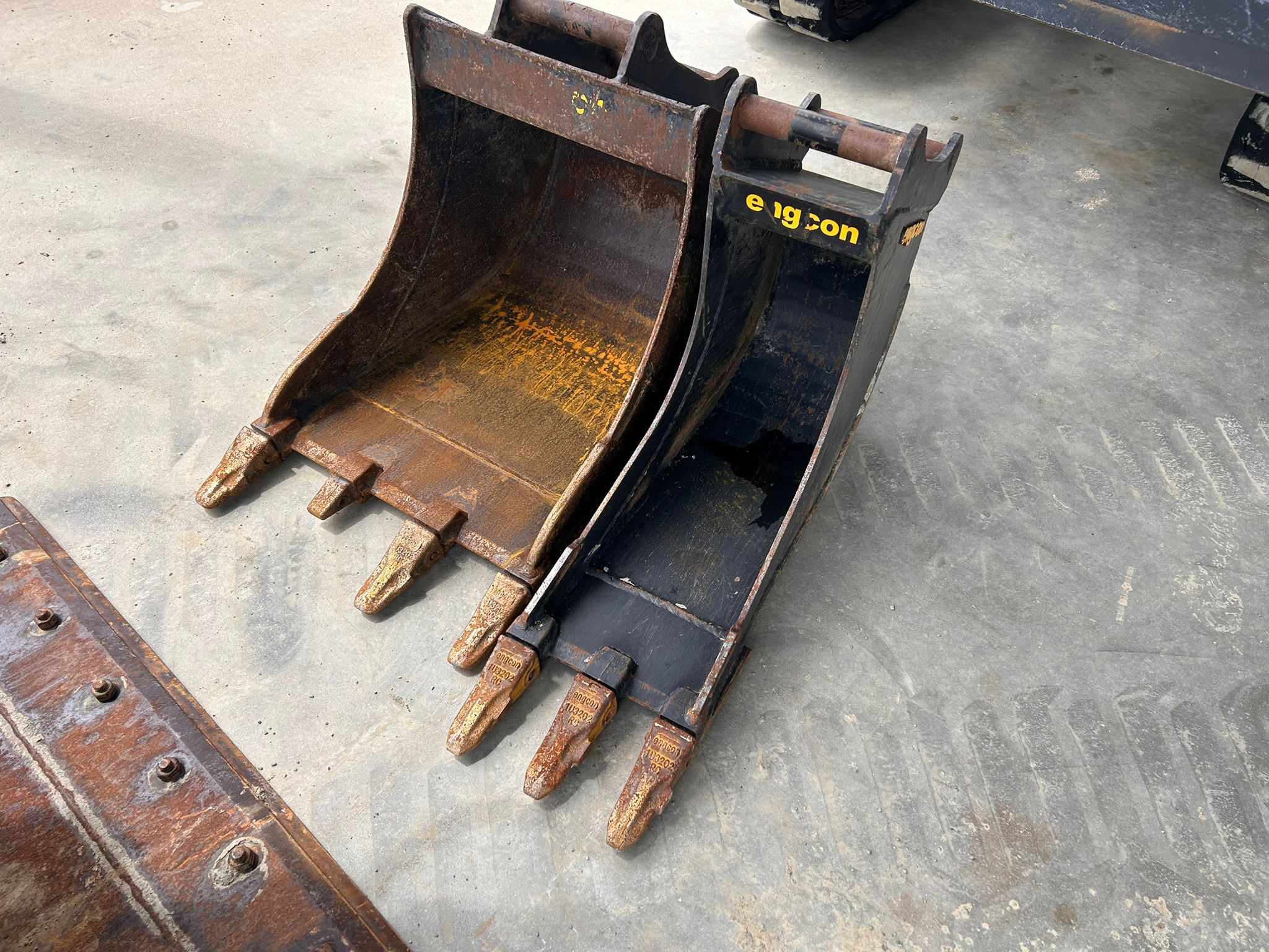KOBELCO SK30SR2 + ENGCON