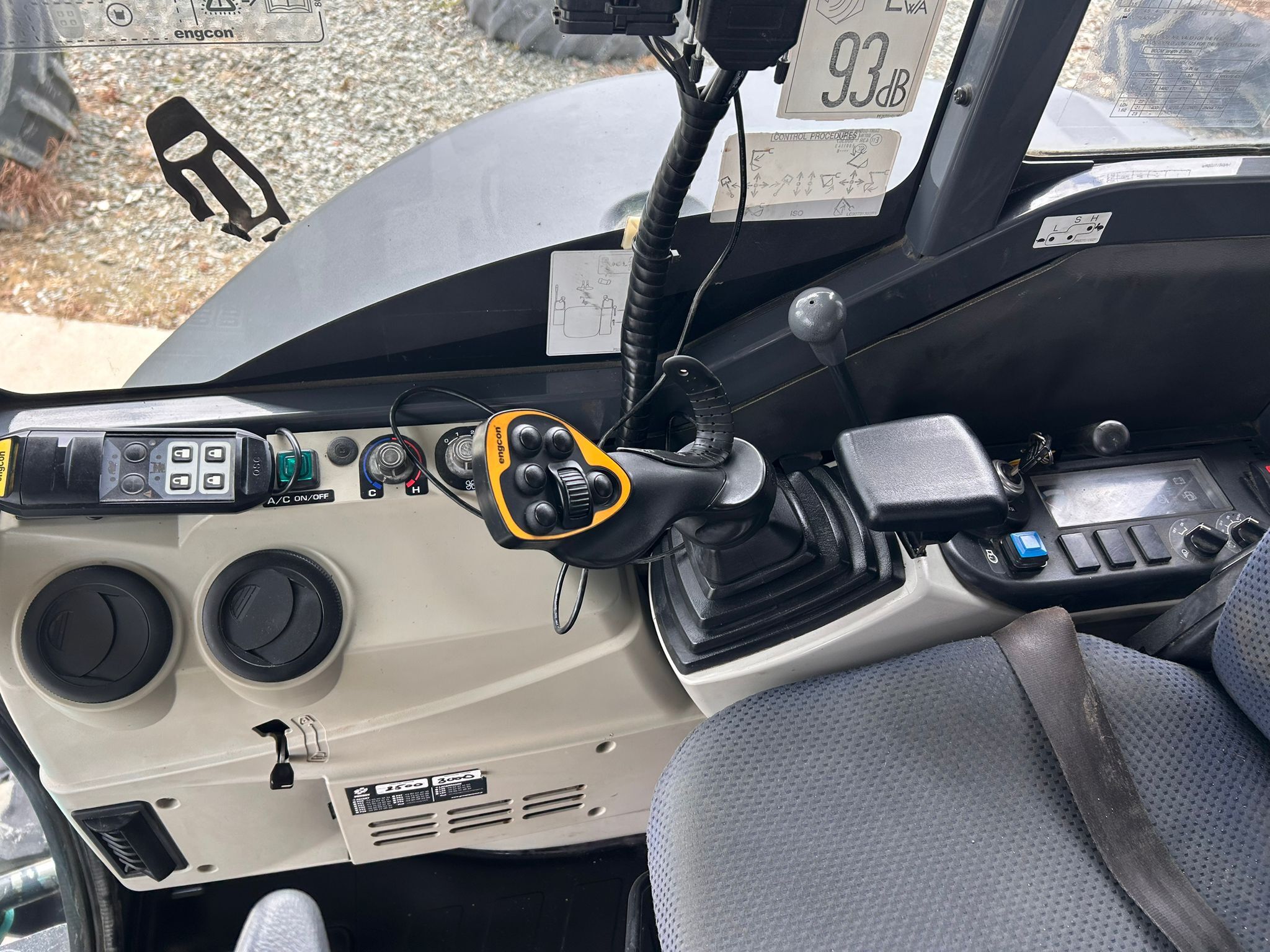 KOBELCO SK30SR2 + ENGCON