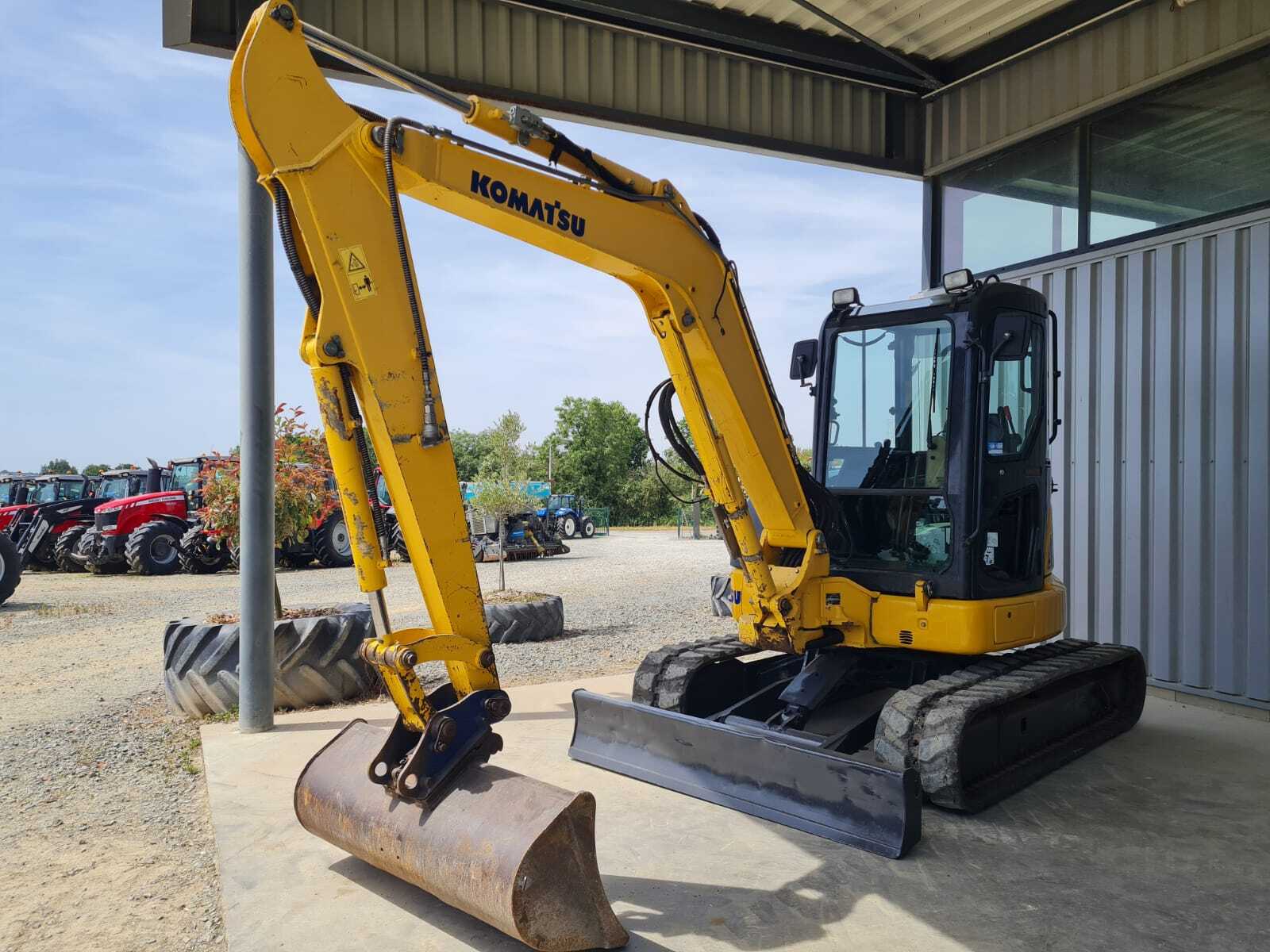 KOMATSU PC55MR-3