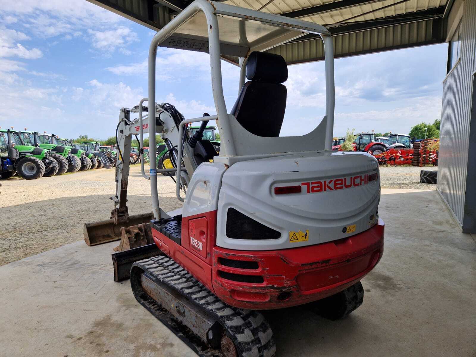 TAKEUCHI TB230