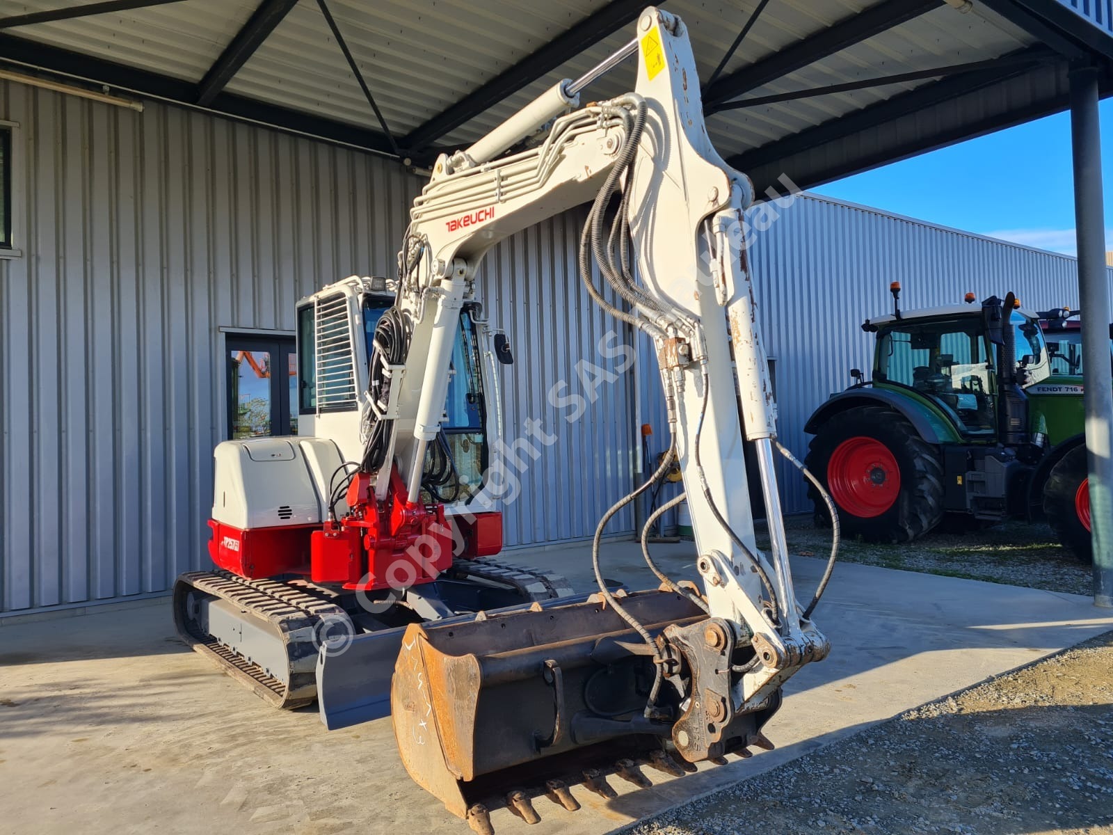 TAKEUCHI TB257FR