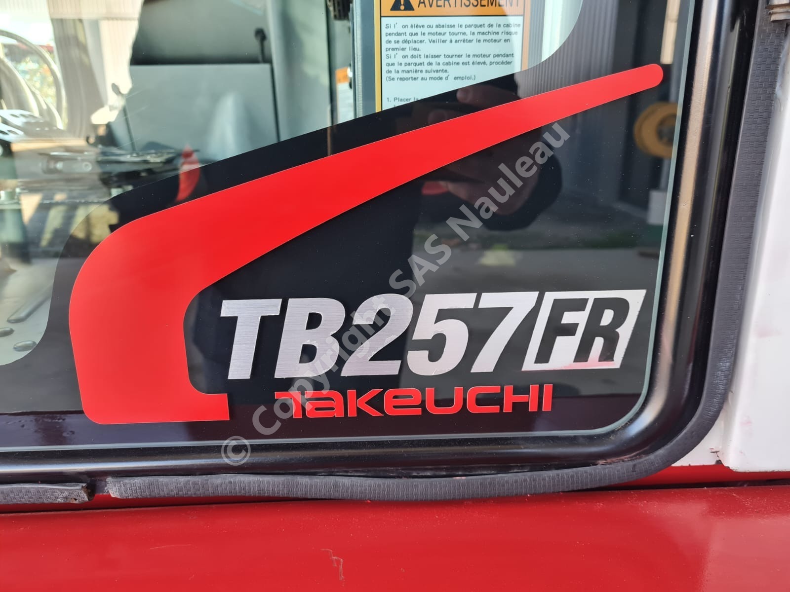 TAKEUCHI TB257FR