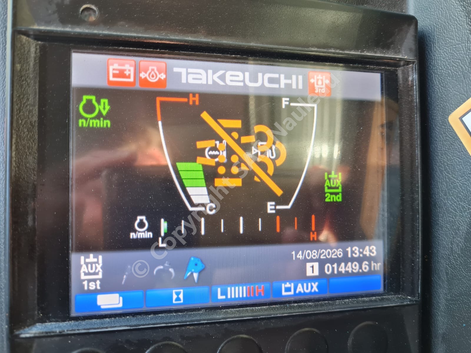 TAKEUCHI TB257FR