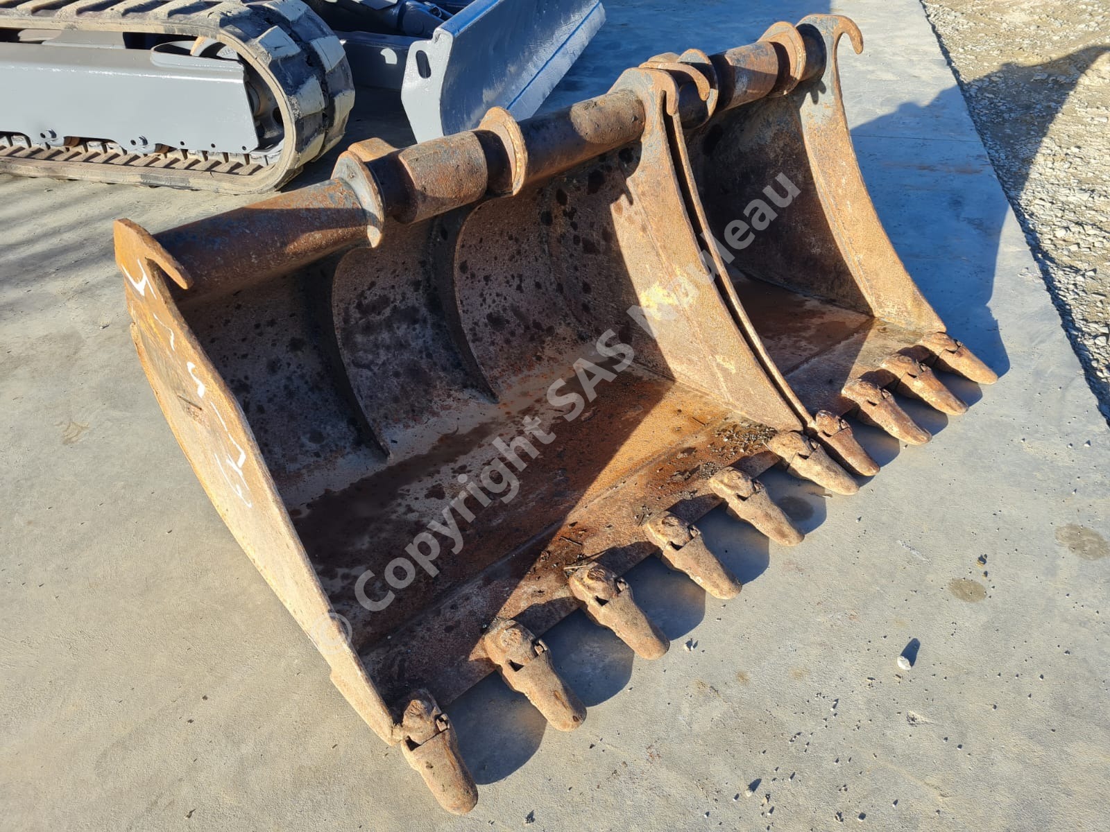 TAKEUCHI TB257FR
