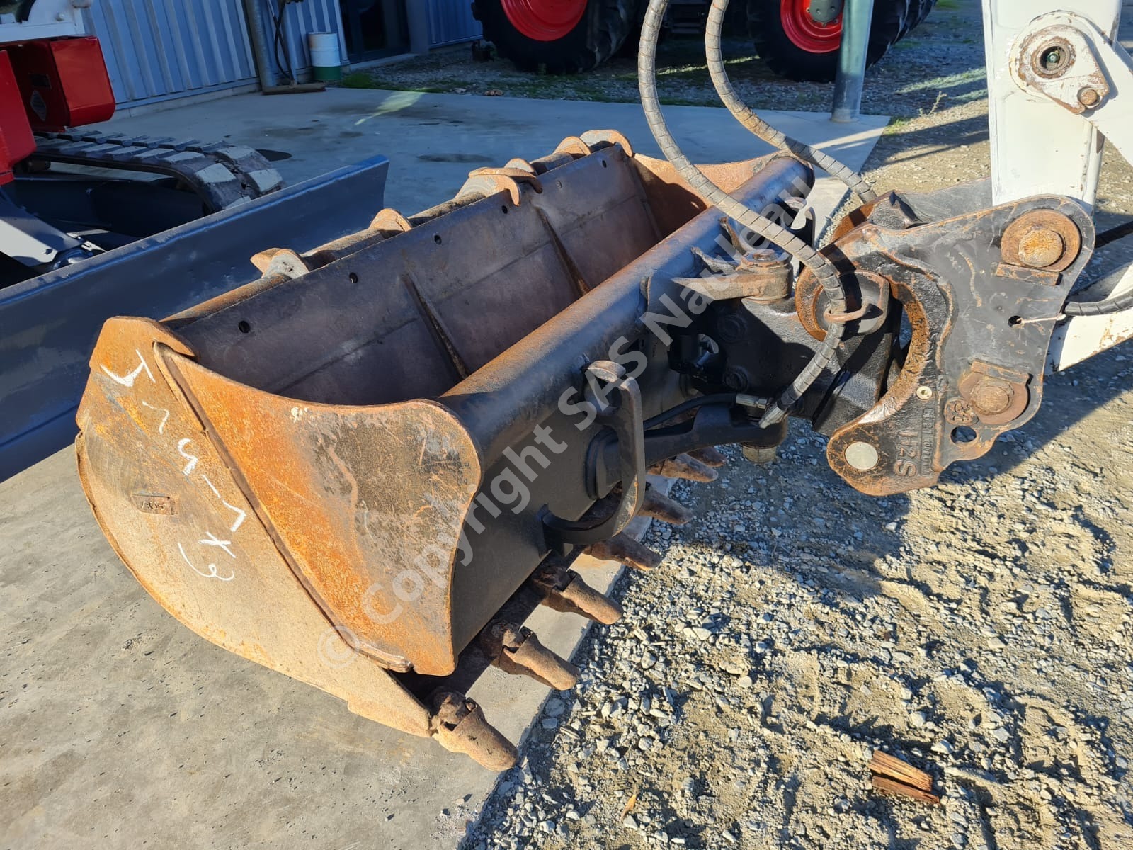 TAKEUCHI TB257FR
