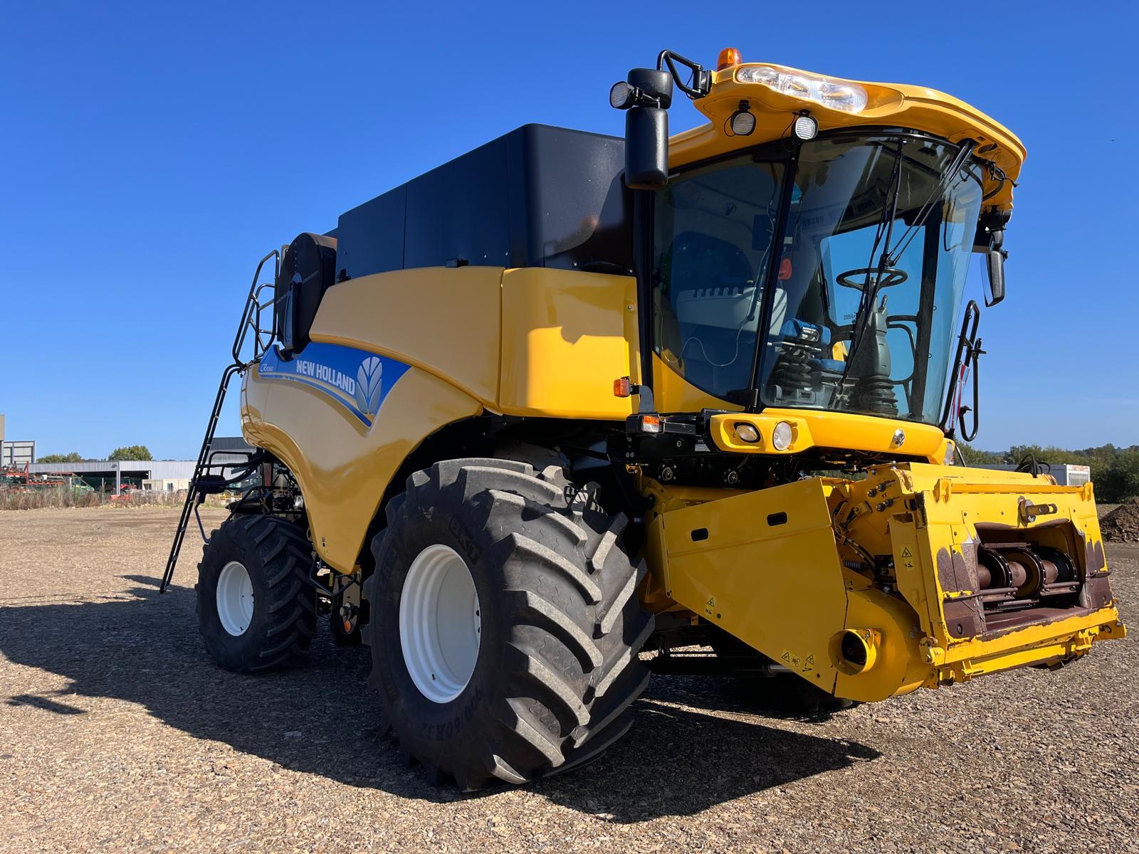 NEW HOLLAND CR 9080 ELEVATION