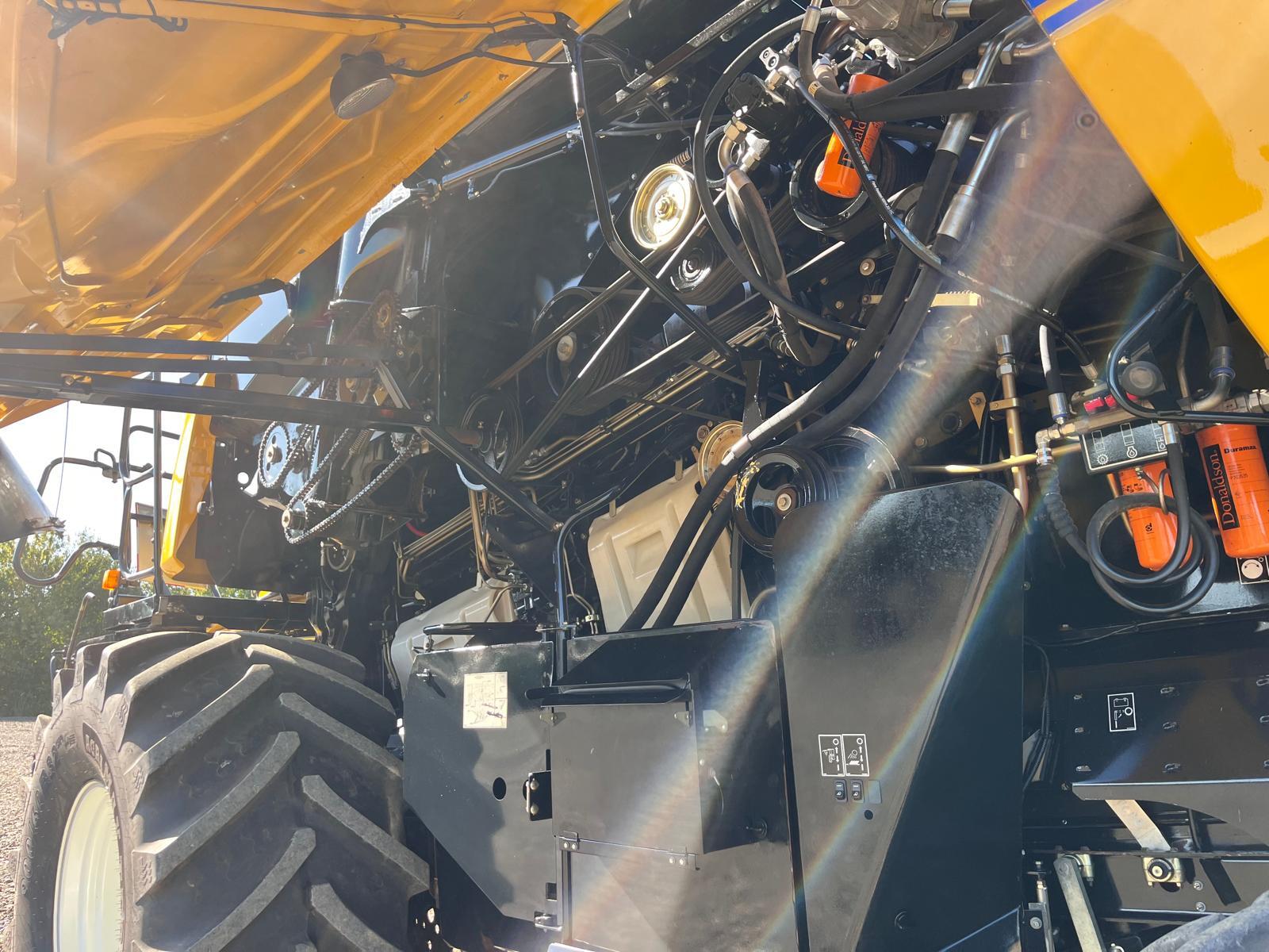 NEW HOLLAND CR 9080 ELEVATION