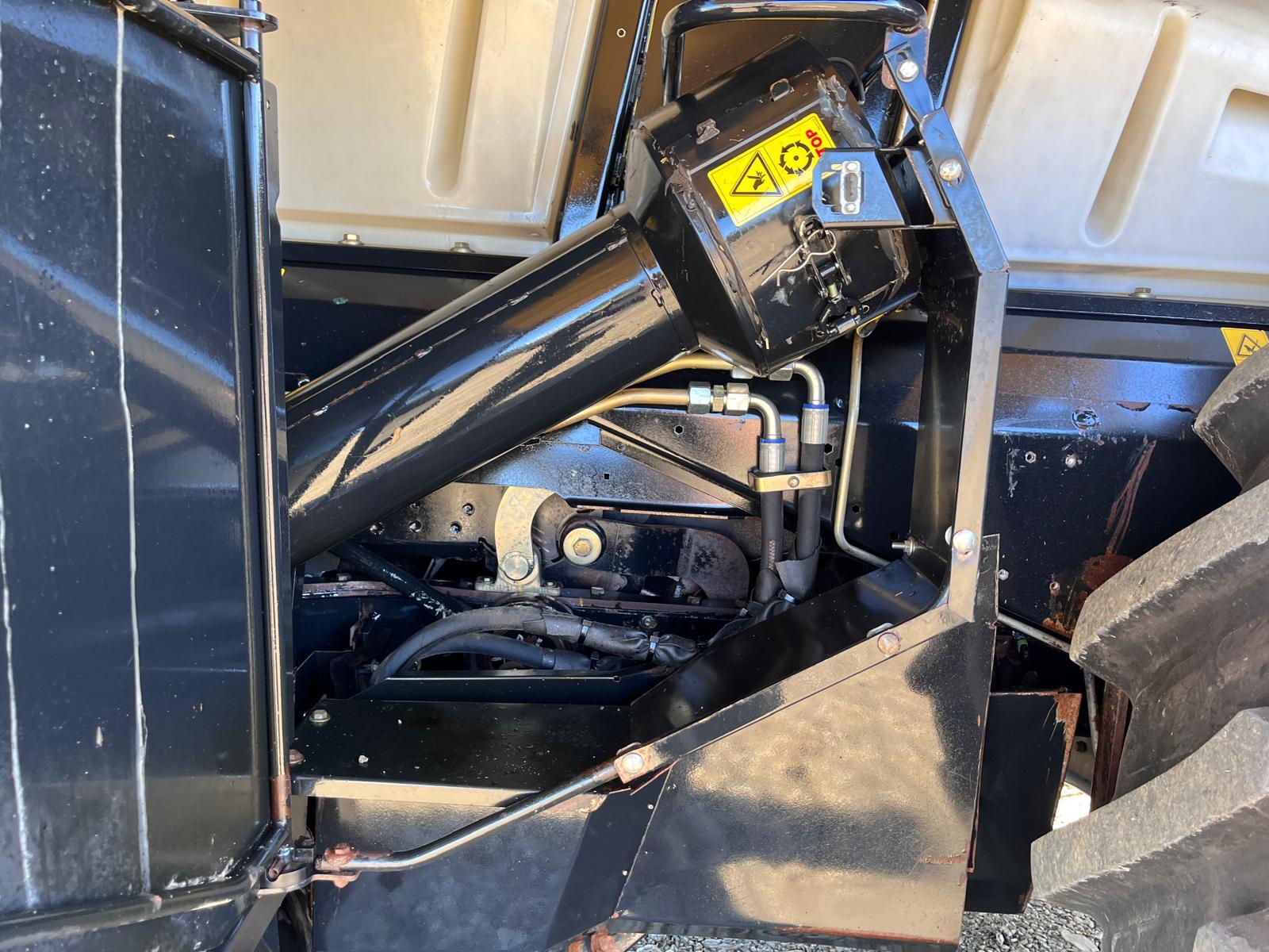 NEW HOLLAND CR 9080 ELEVATION