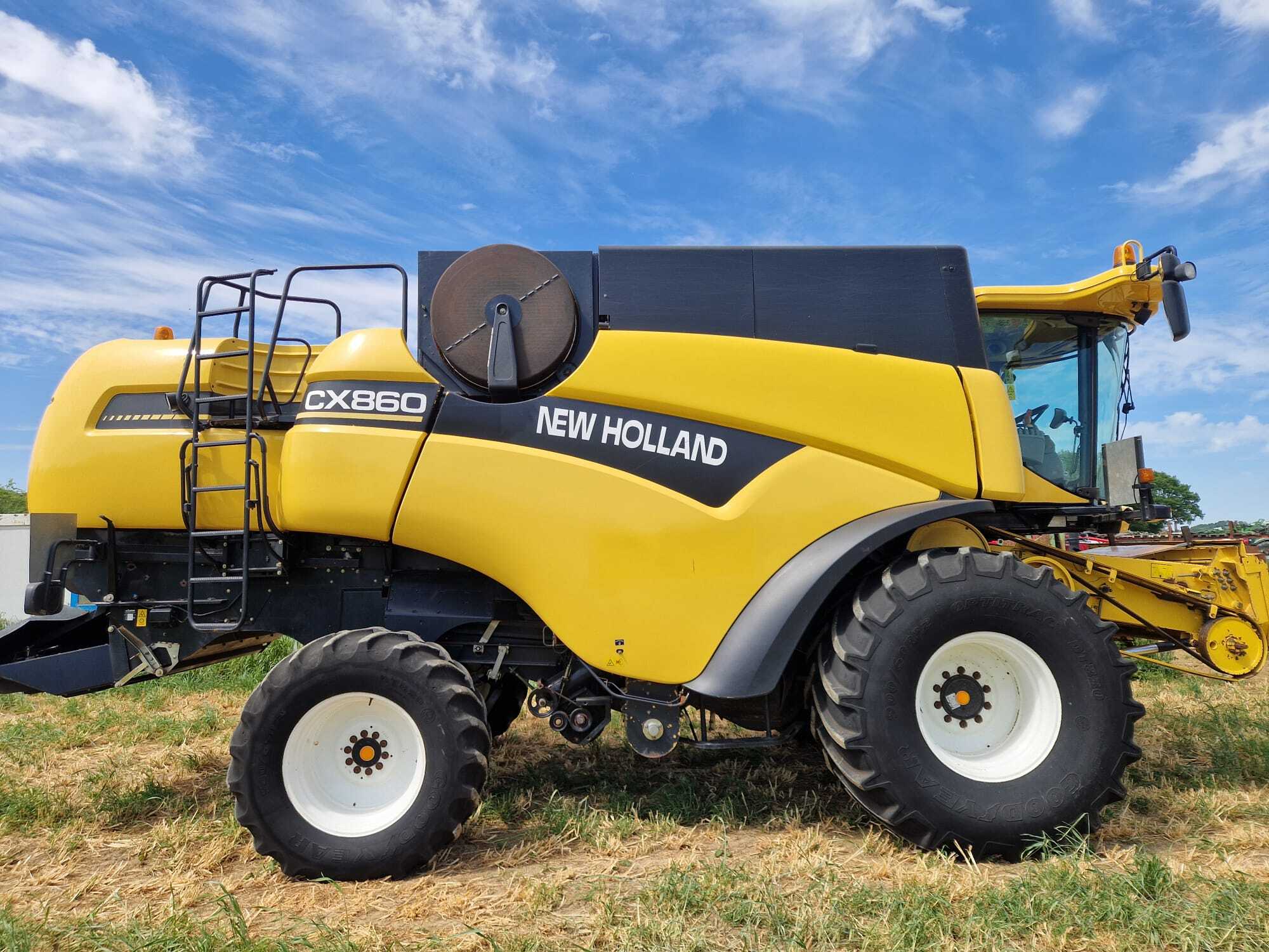 NEW HOLLAND CX 860