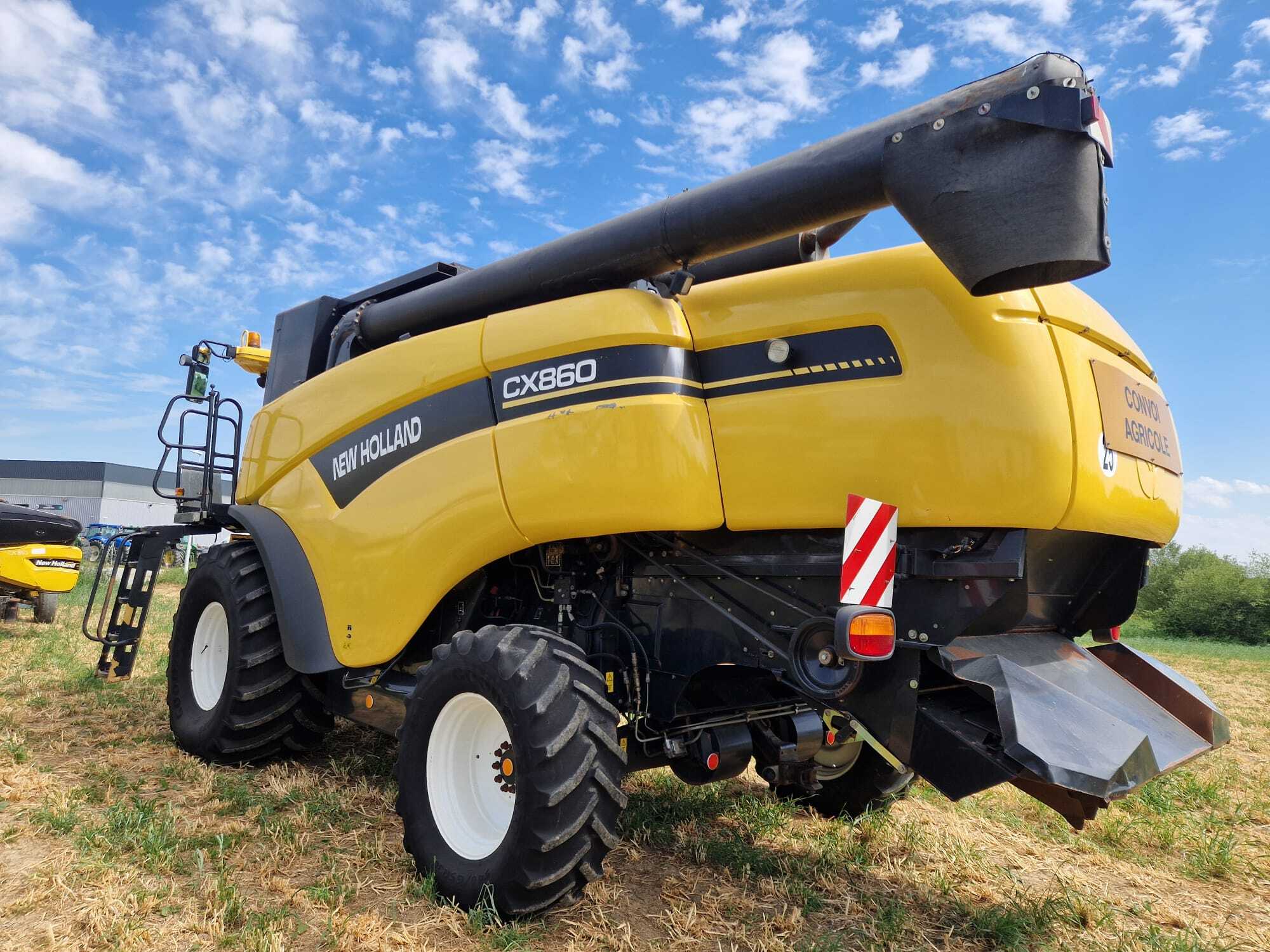 NEW HOLLAND CX 860