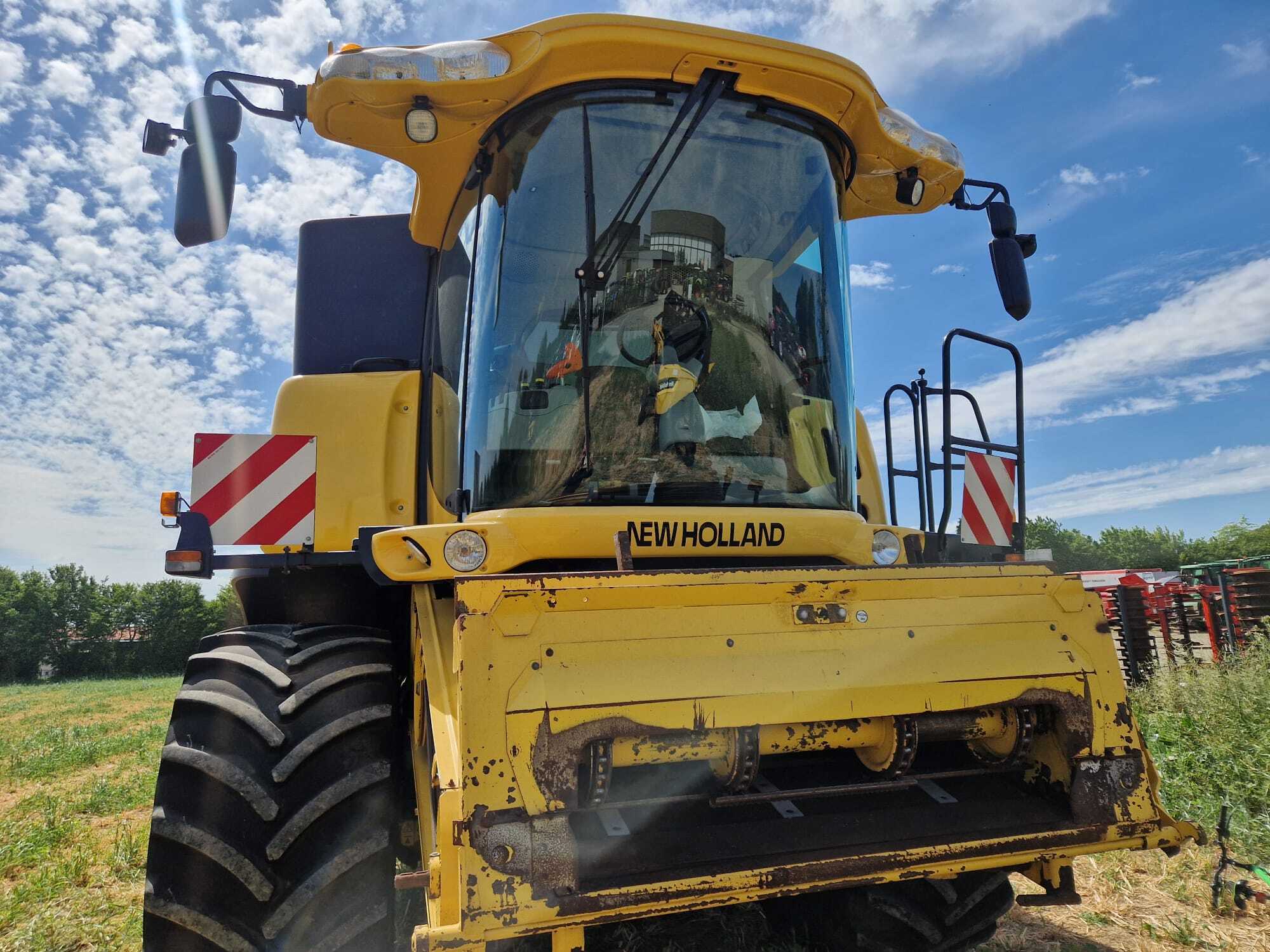 NEW HOLLAND CX 860