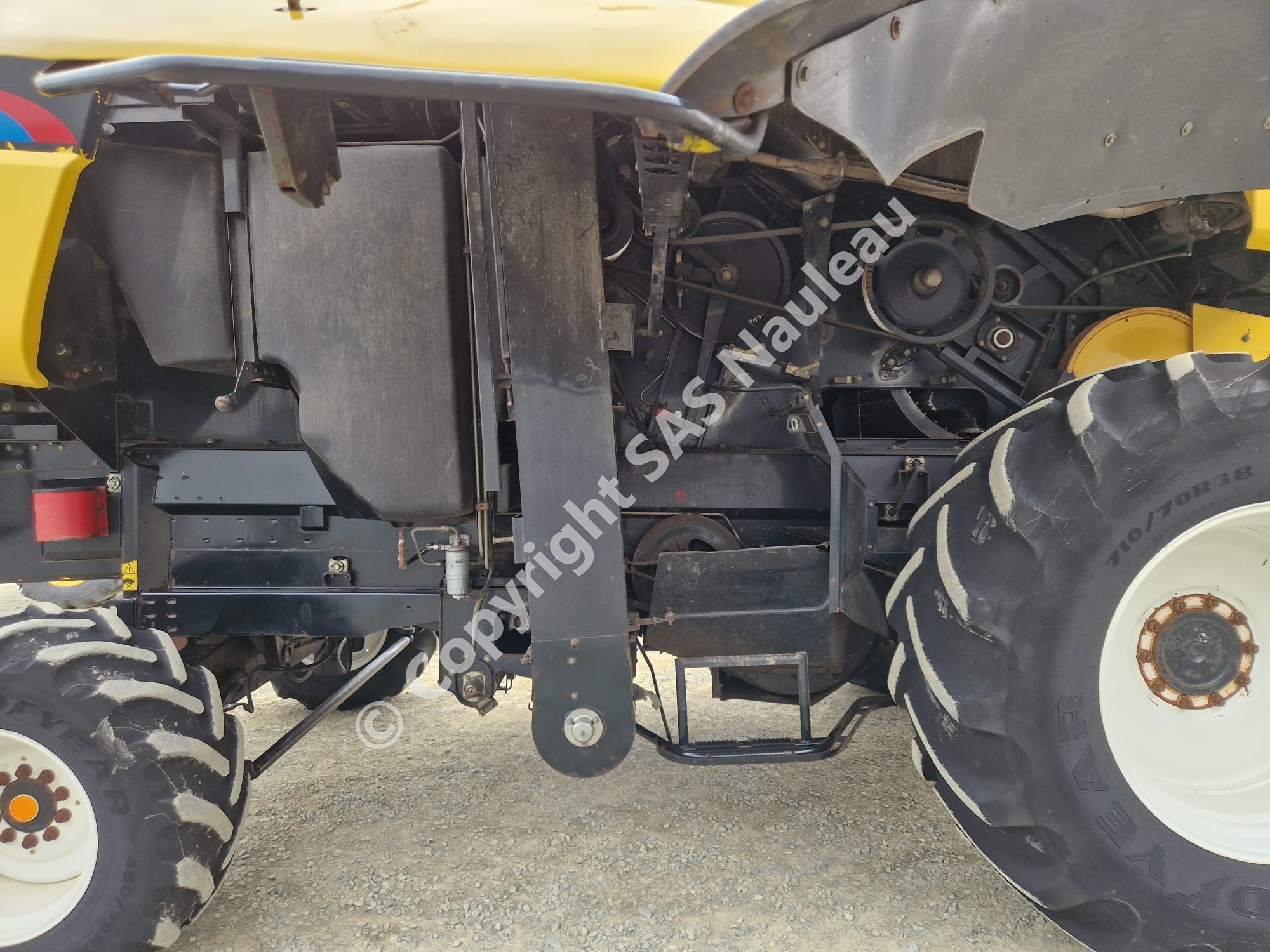 NEW HOLLAND CX 740