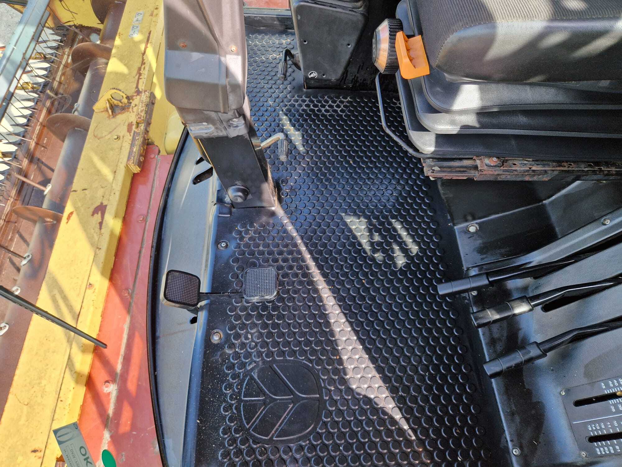 NEW HOLLAND L520 MCS