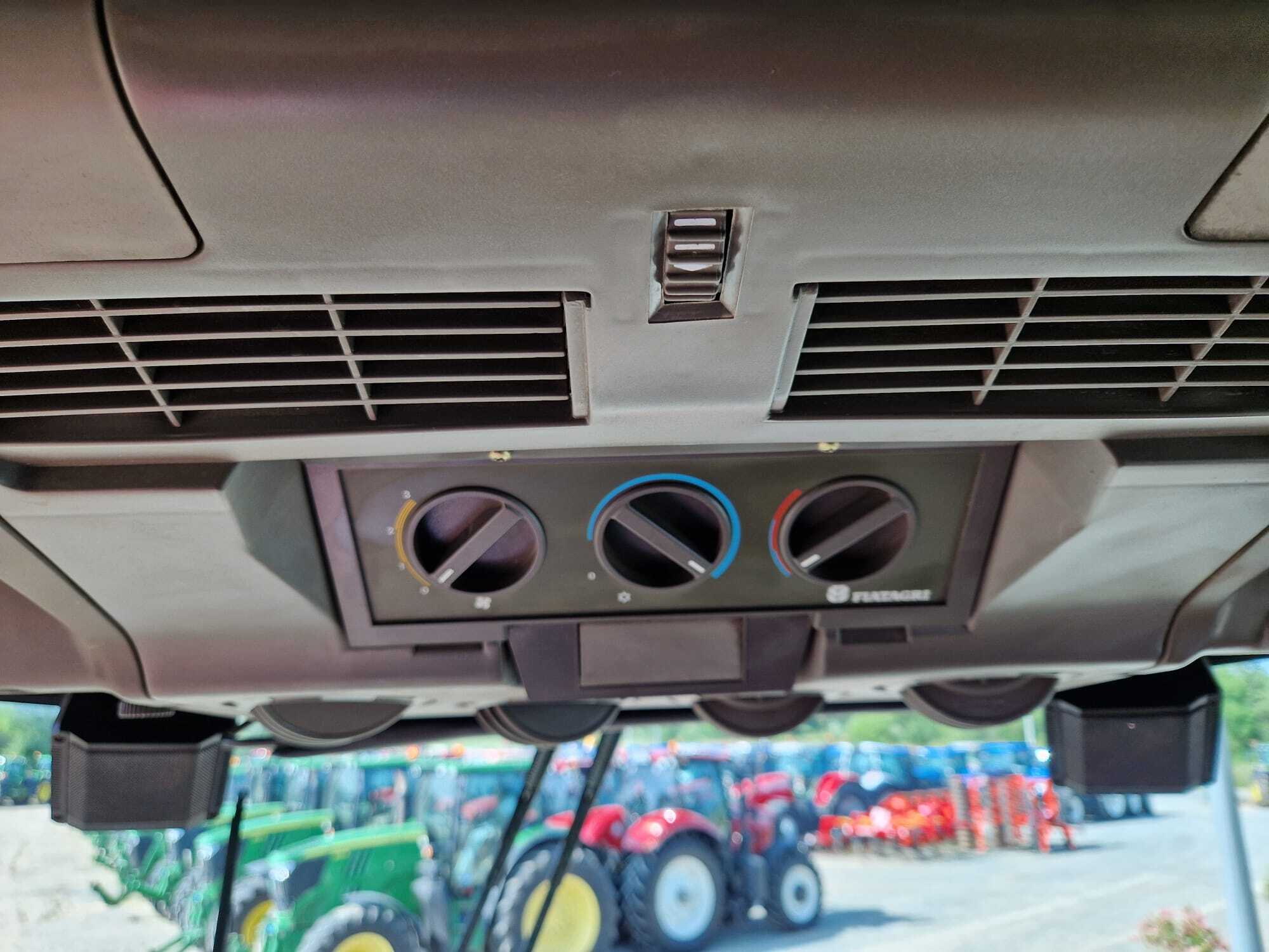 NEW HOLLAND L520 MCS