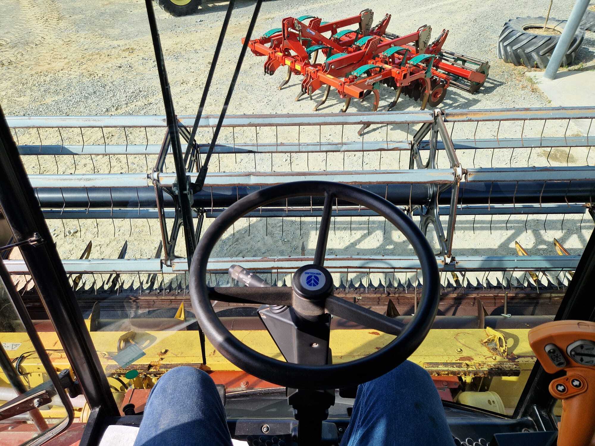 NEW HOLLAND L520 MCS