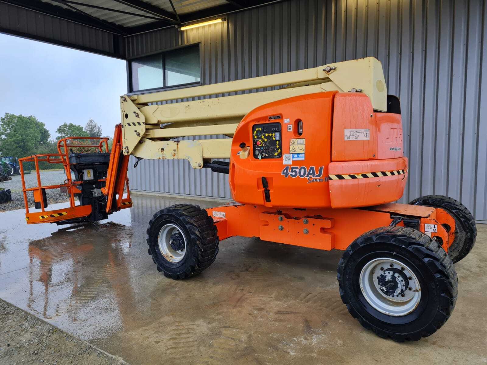 JLG 450AJ II