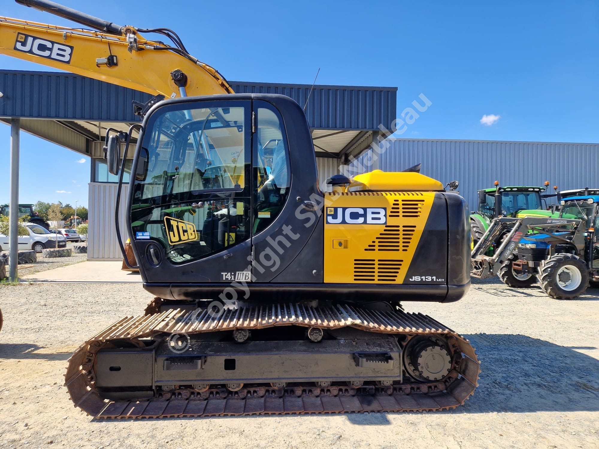 JCB JS131 LC