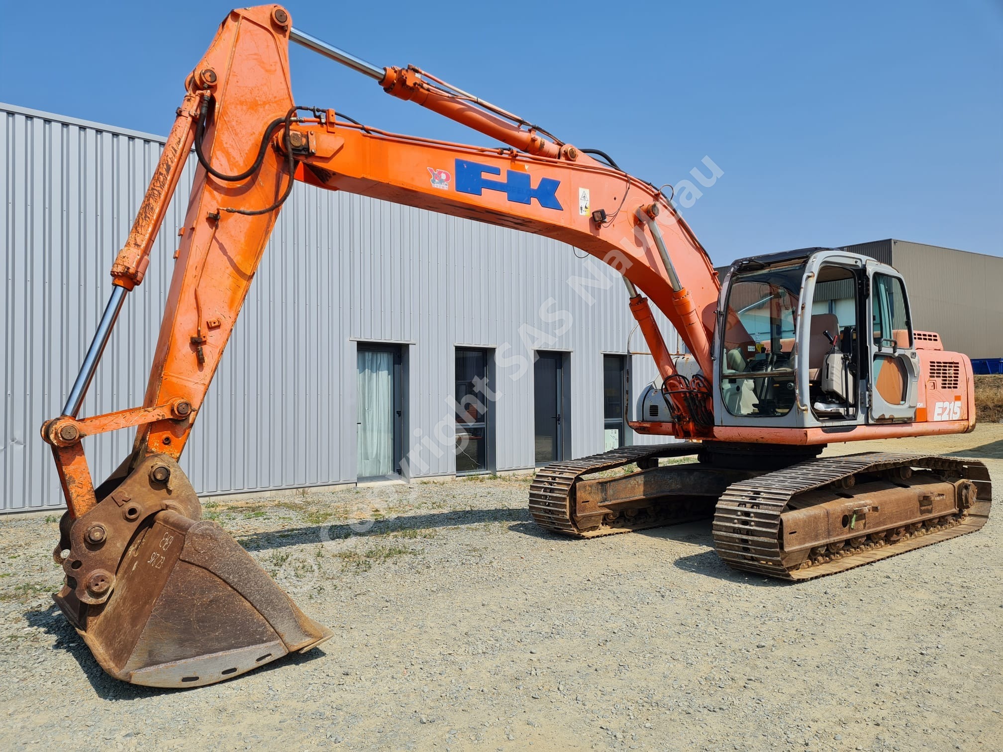 FIAT-KOBELCO E215