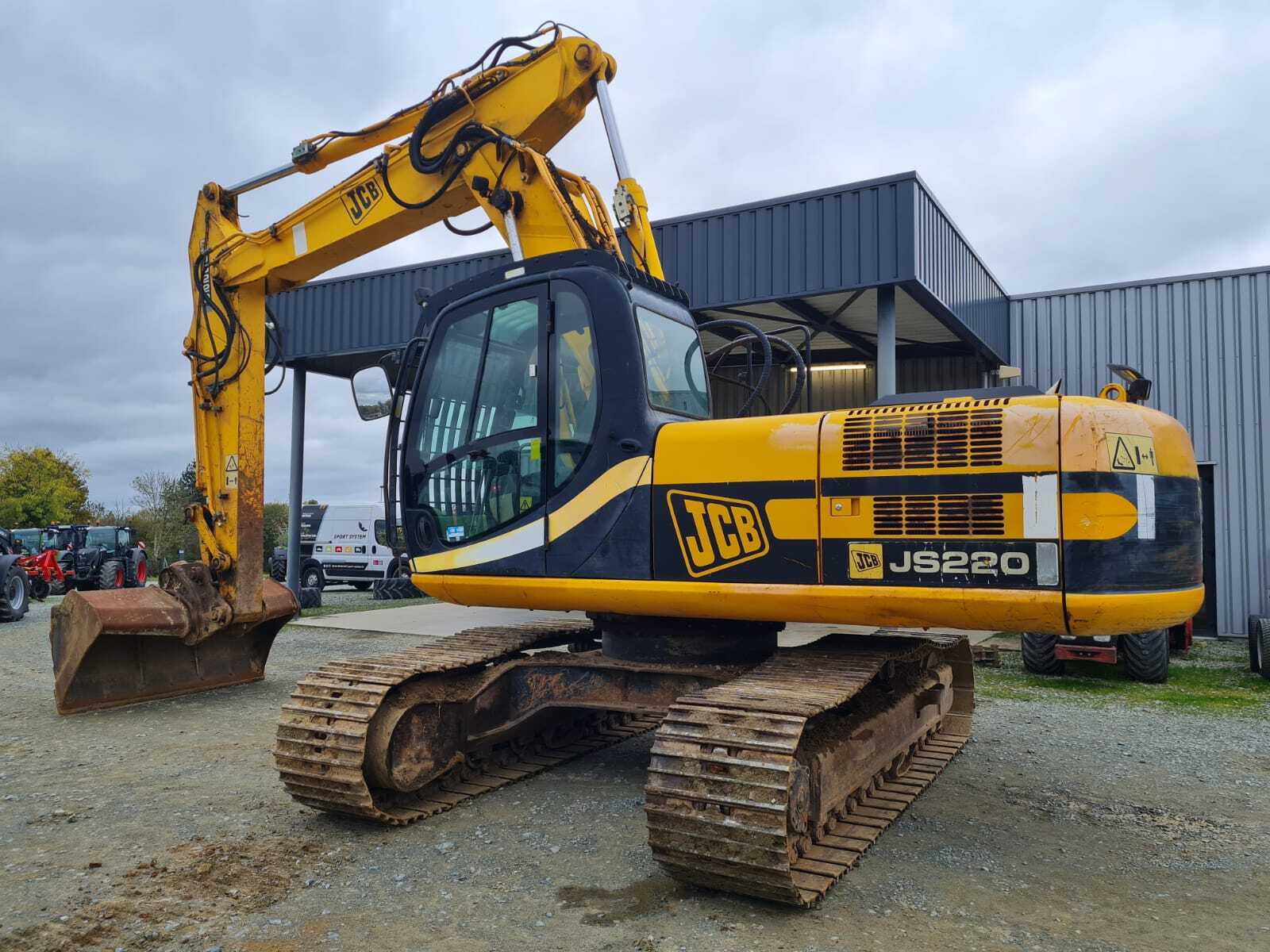 JCB JS220