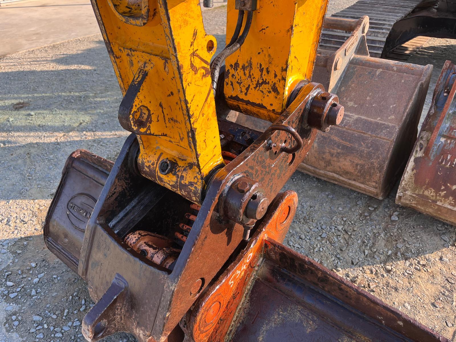JCB JS131 LC