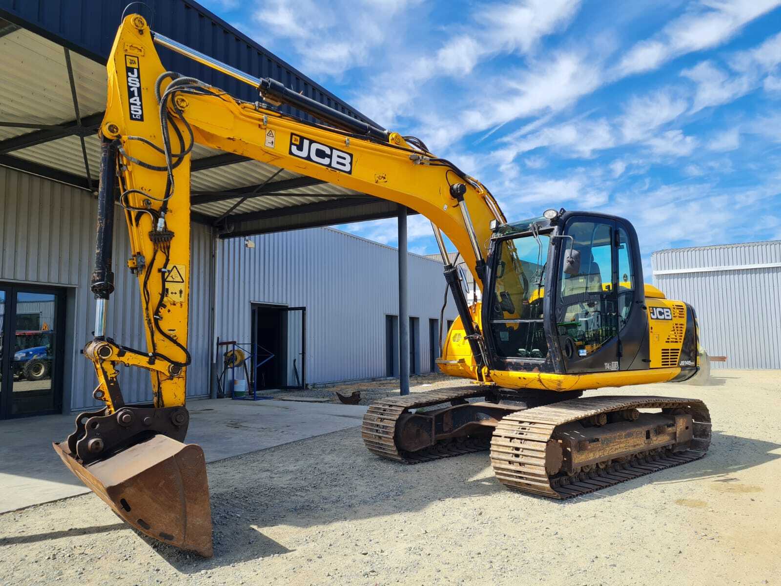 JCB JS145LC