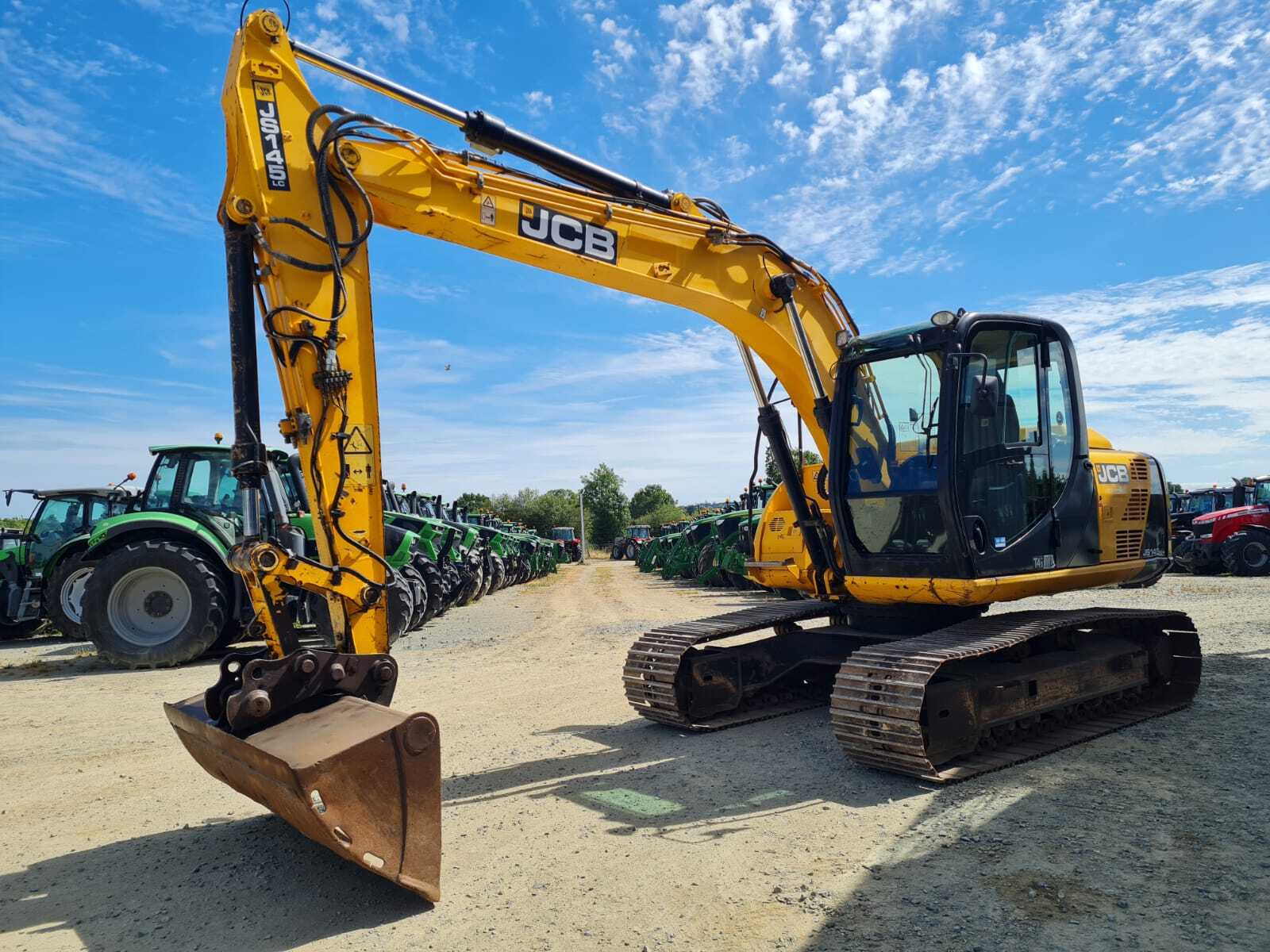 JCB JS145LC
