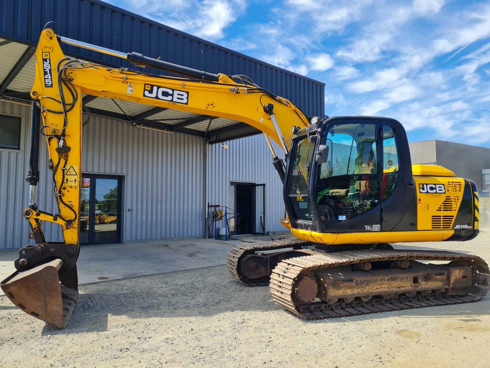 JCB JS145LC