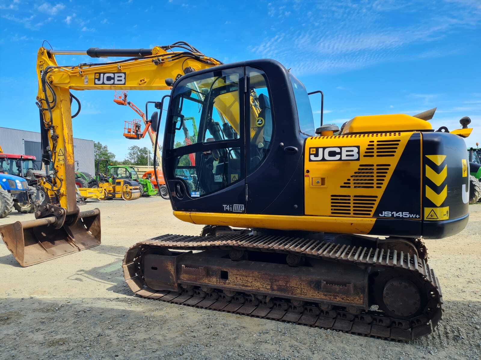 JCB JS145LC