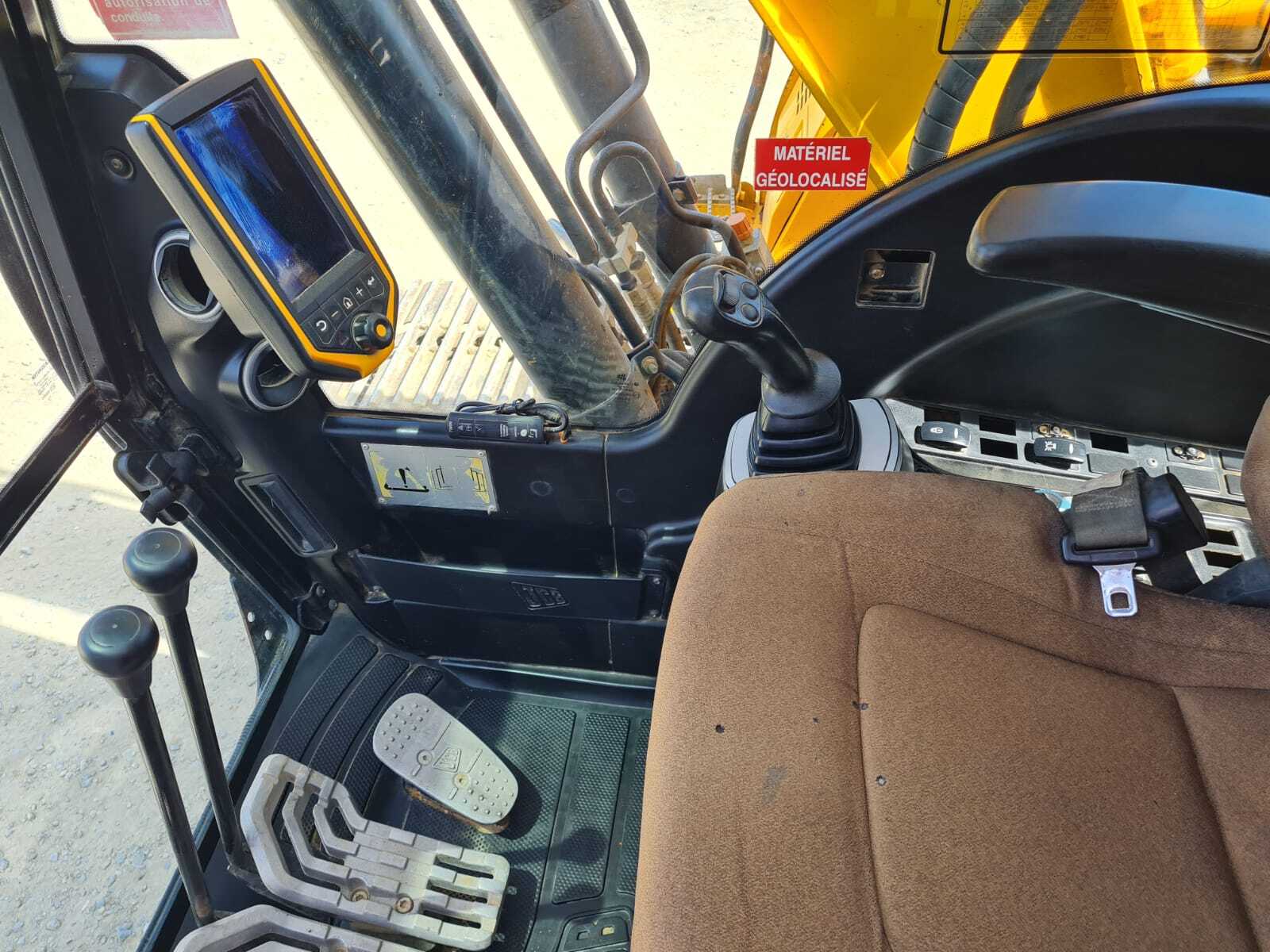 JCB JS145LC