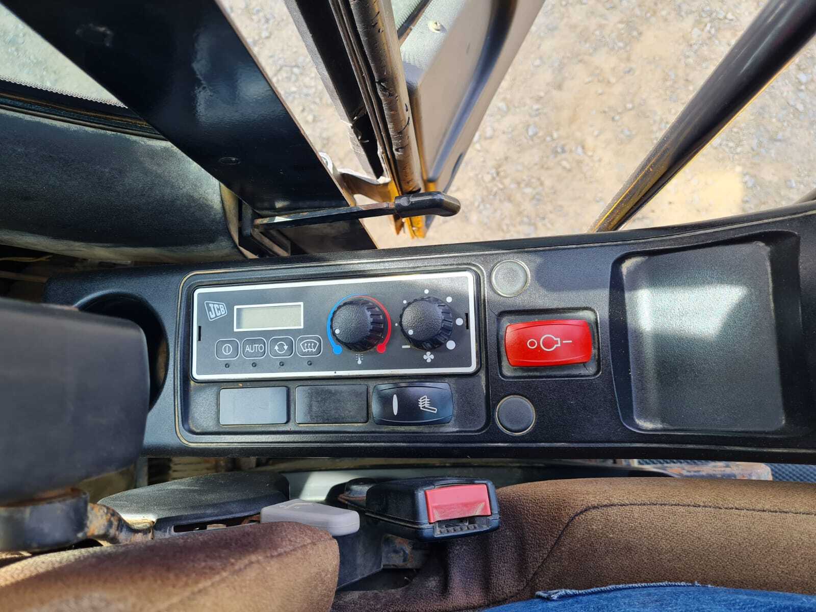 JCB JS145LC