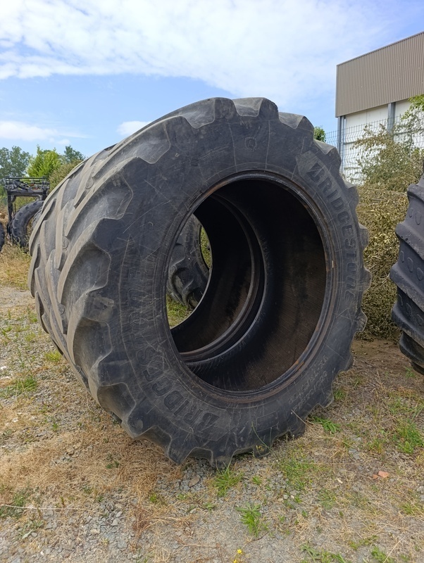 Pneus Bridgestone 650/65/42