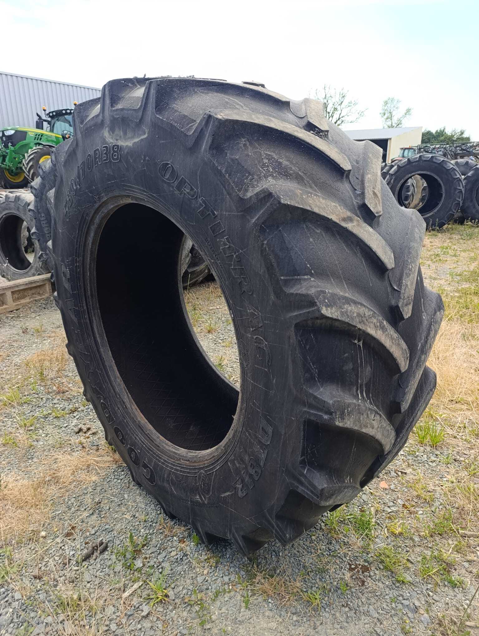 Pneu Goodyear 580/70/38