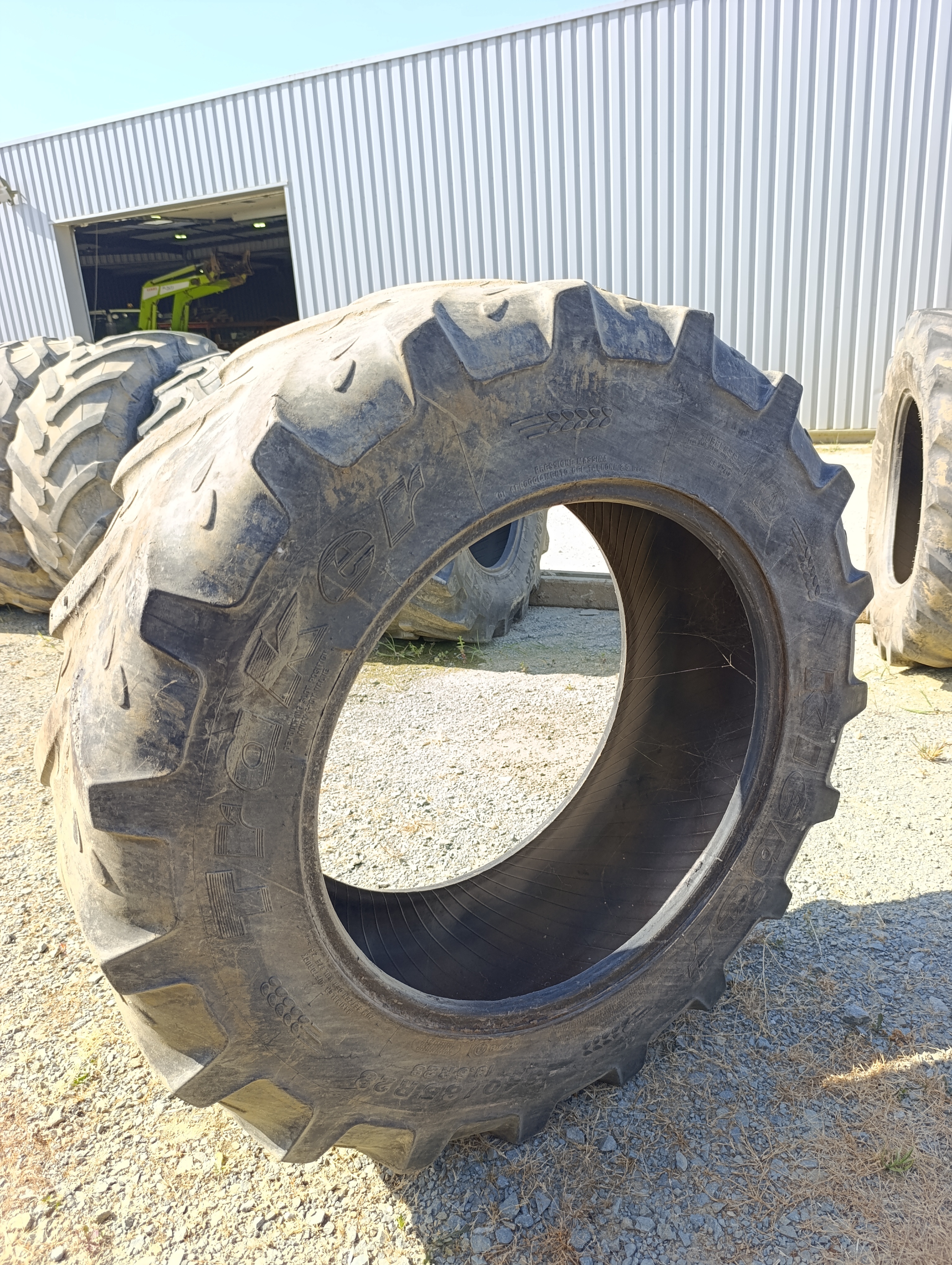 Pneu Kleber 340/85/28