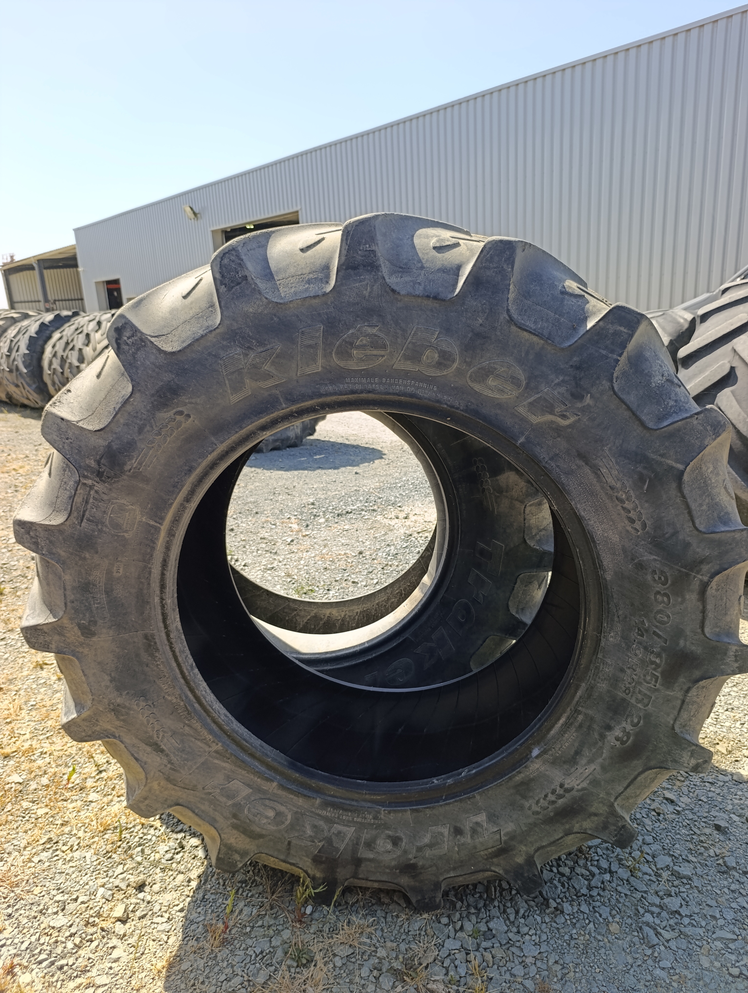 Pneus Kleber 380/85/28