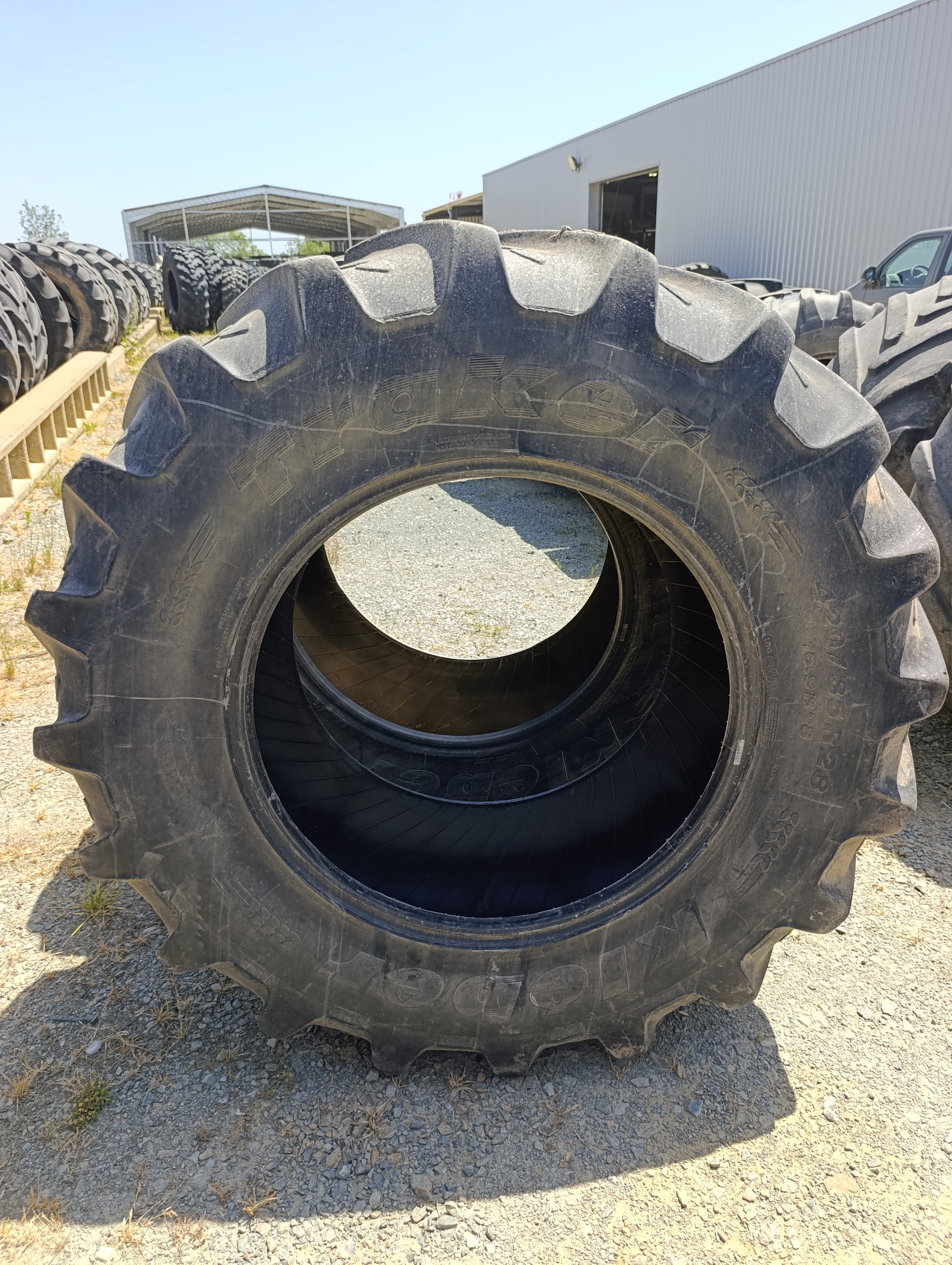 Pneus Kleber 420/85/28