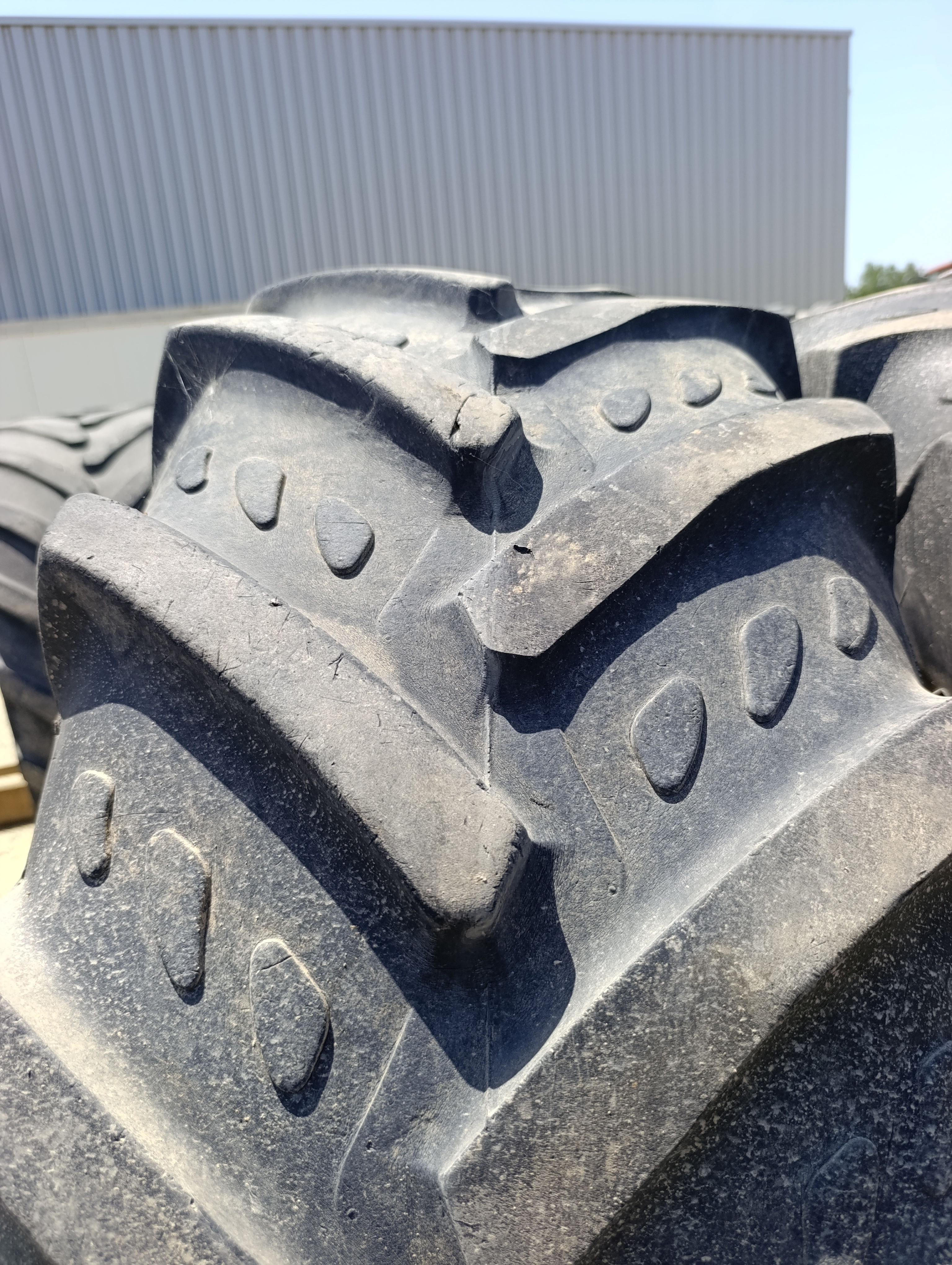 Pneus Kleber 420/85/28