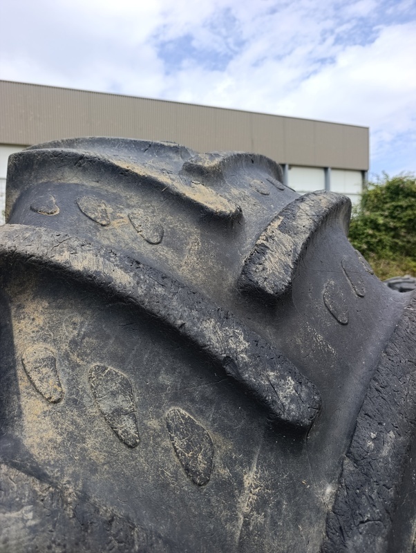 Pneus Kleber 620/70/42