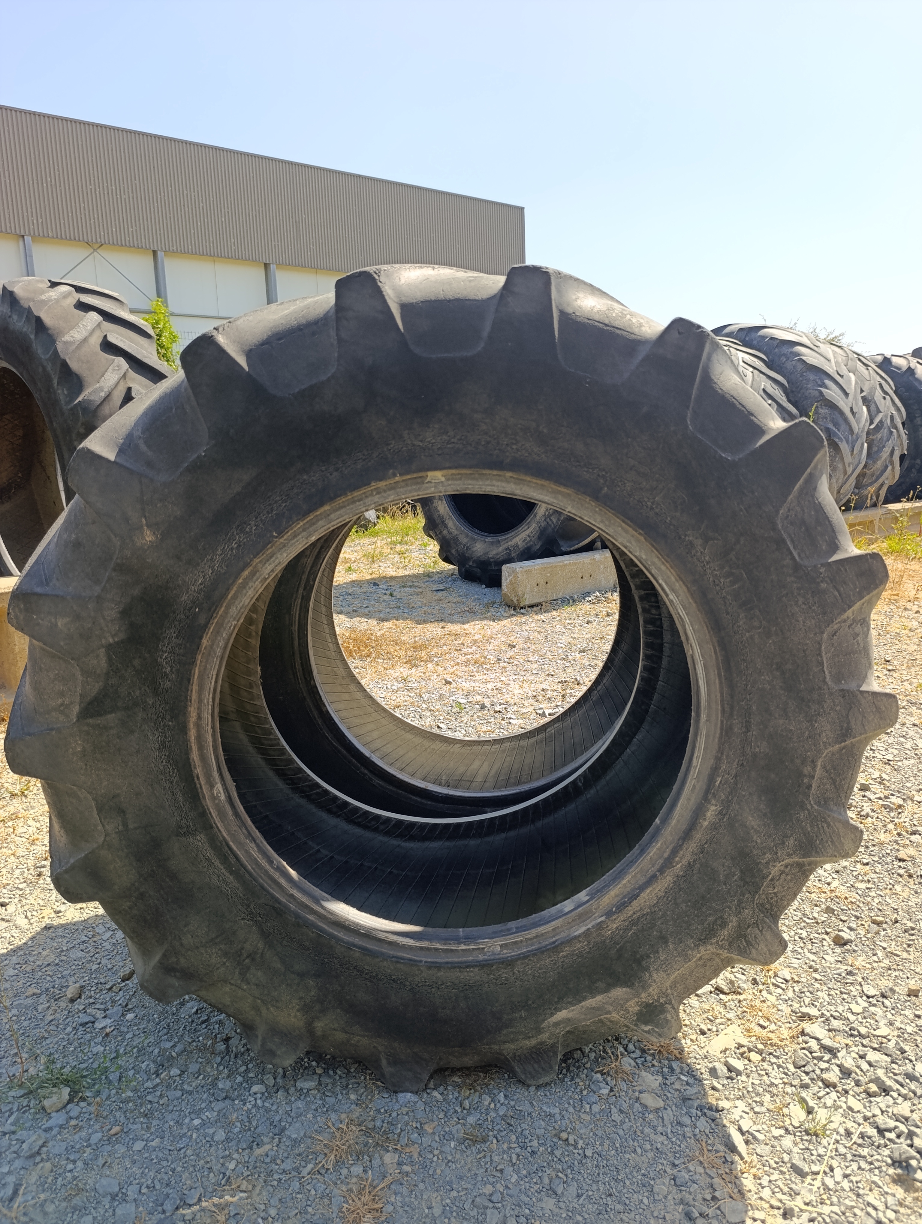 Pneus Michelin 340/85/24