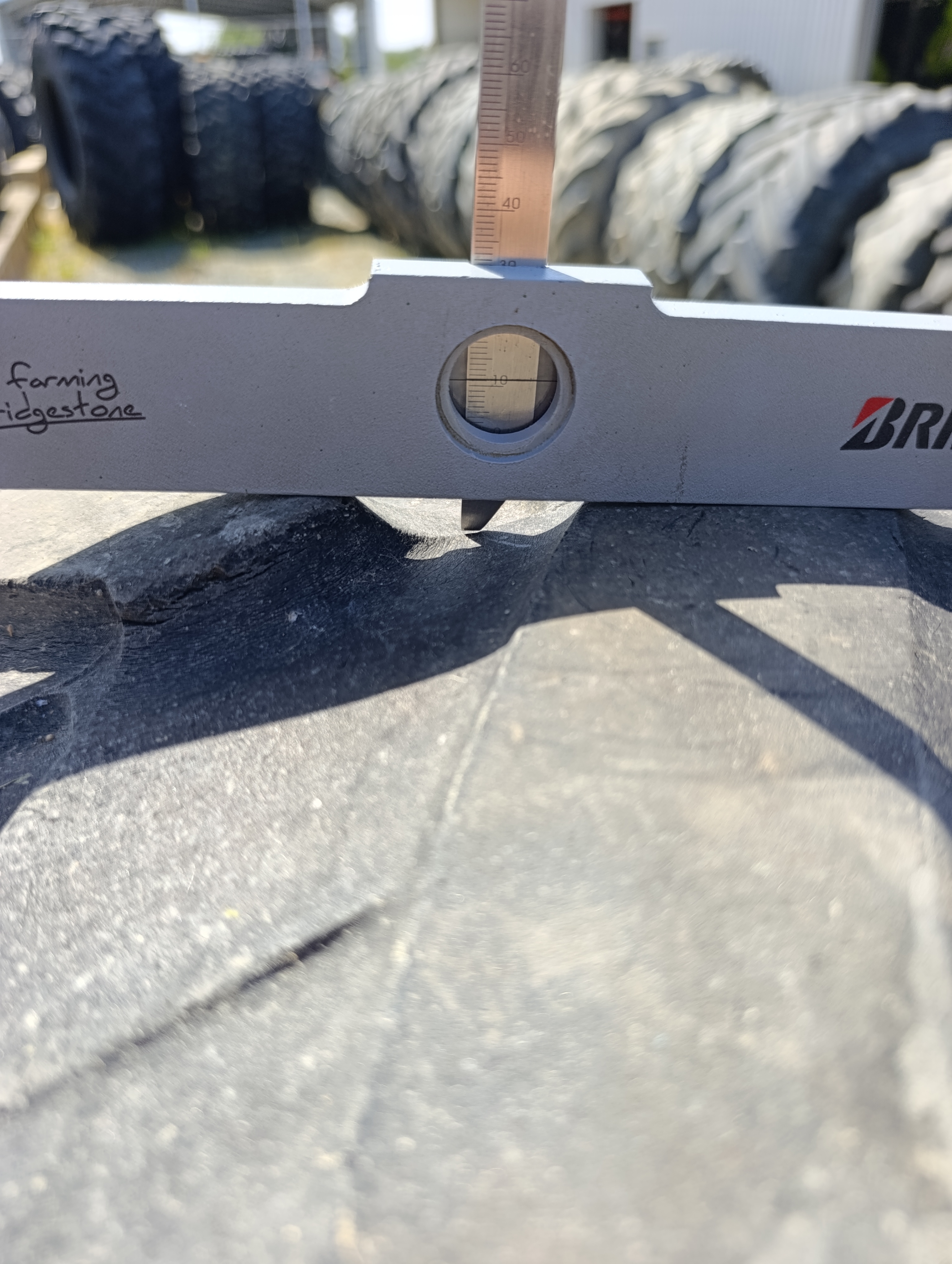 Pneu Michelin 380/85/28