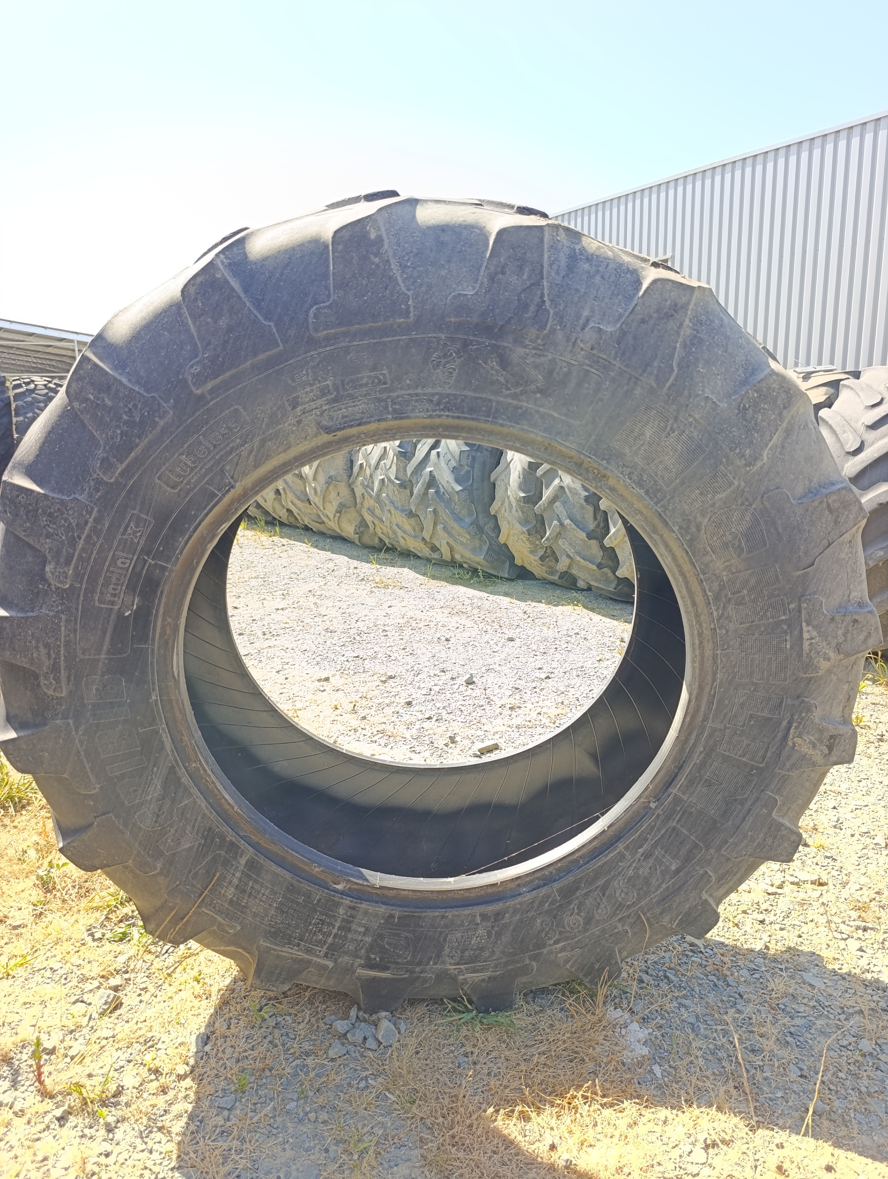 Pneu Michelin 380/85/28