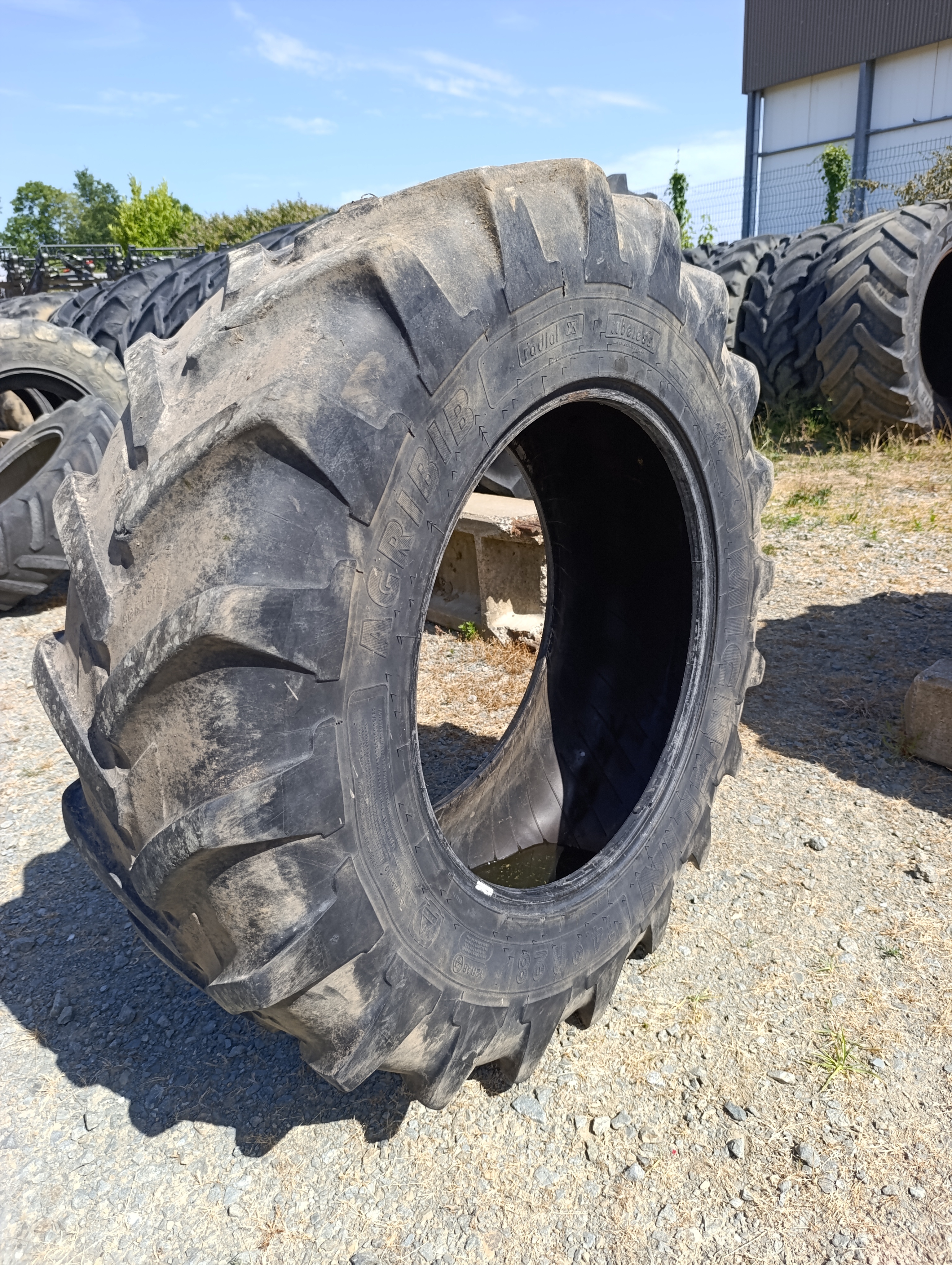 Pneu Michelin 380/85/28