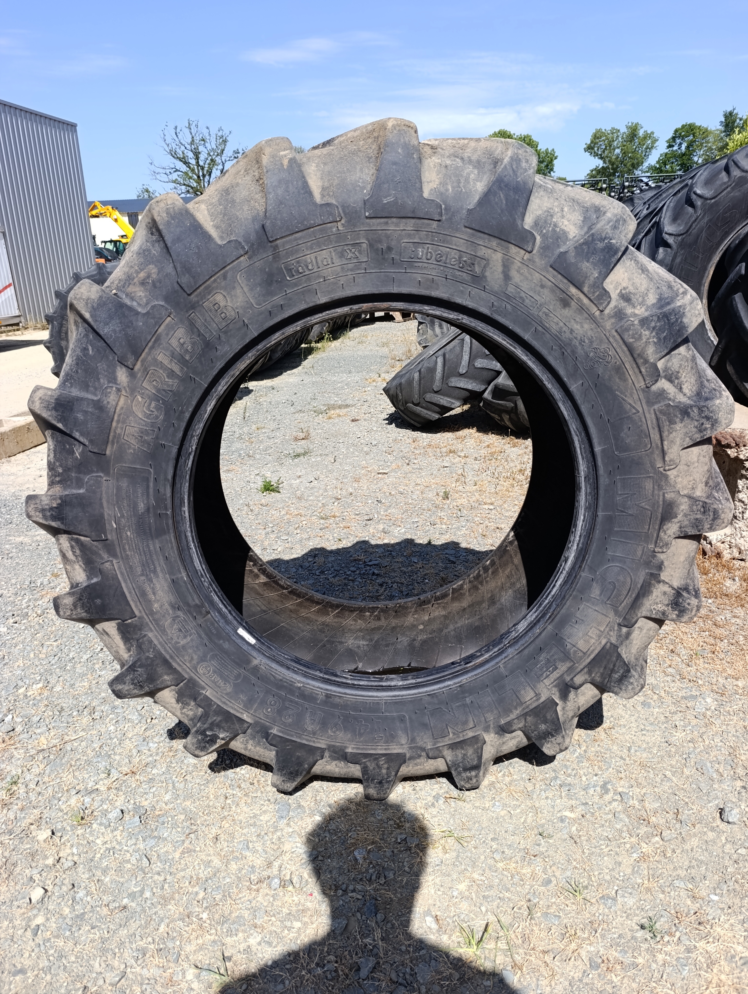 Pneu Michelin 380/85/28