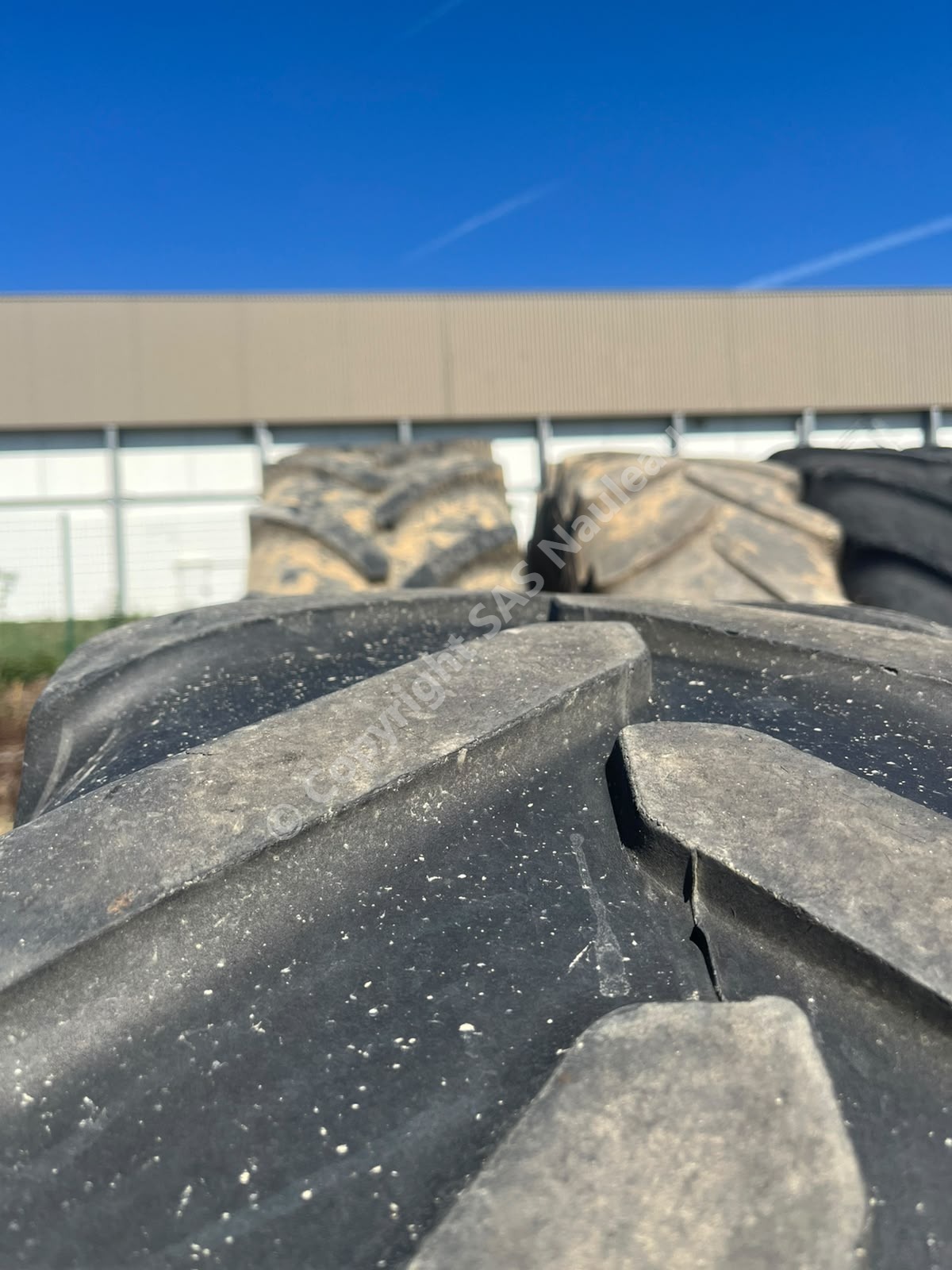 PNEU TRACTEUR 420/70R28